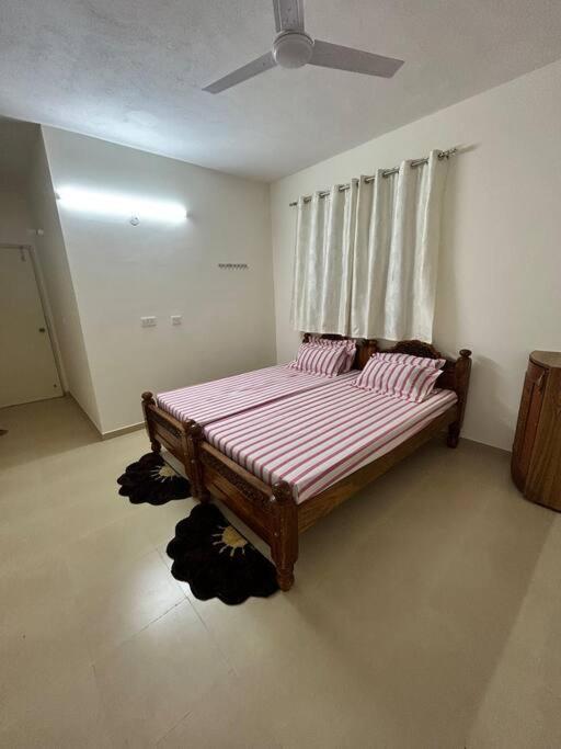 Three-Bedroom Apartment photo 2