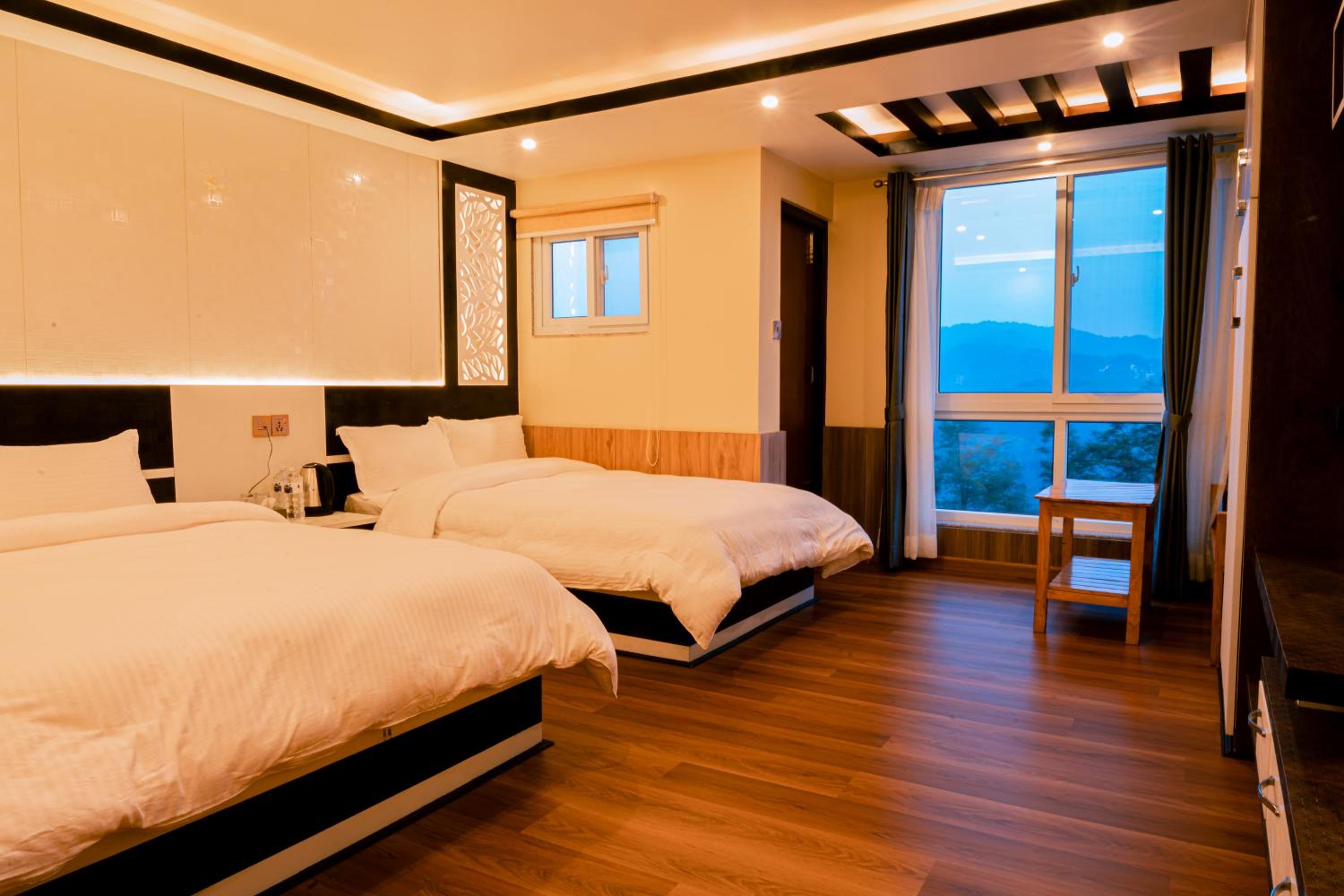 Quadruple Room with Balcony photo 1