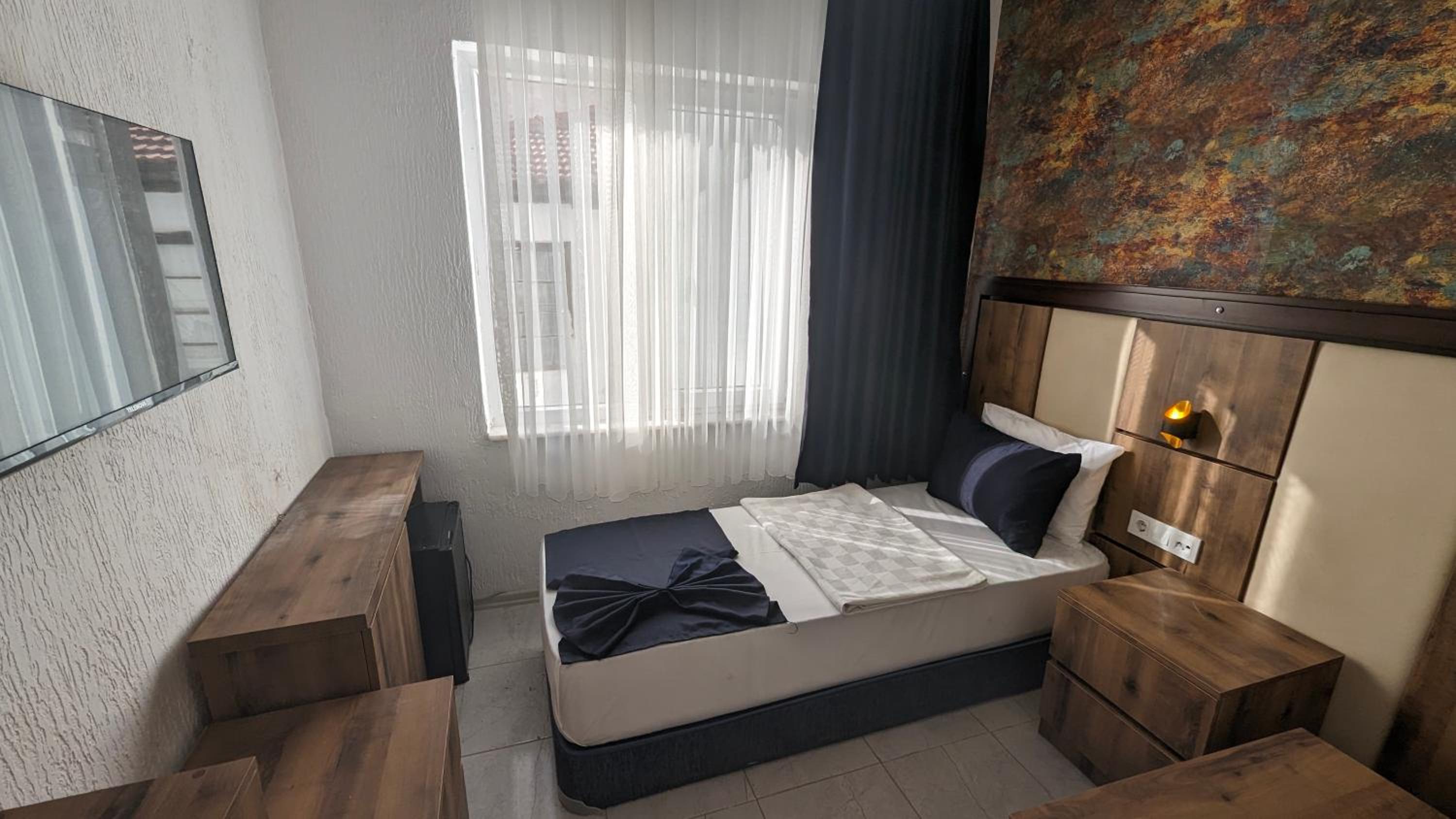 Budget Single Room
