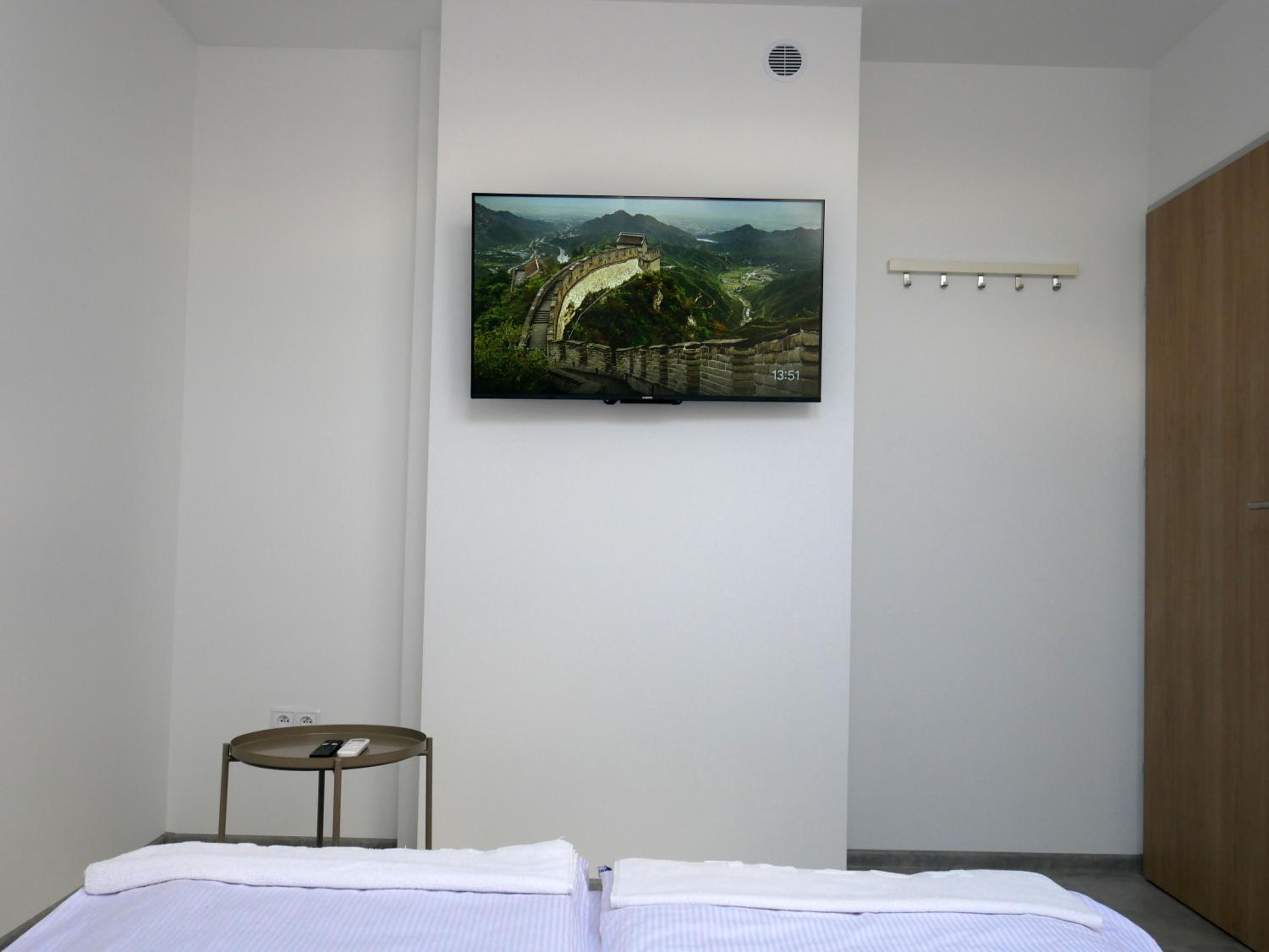 Triple Room with Bathroom - Photo 1