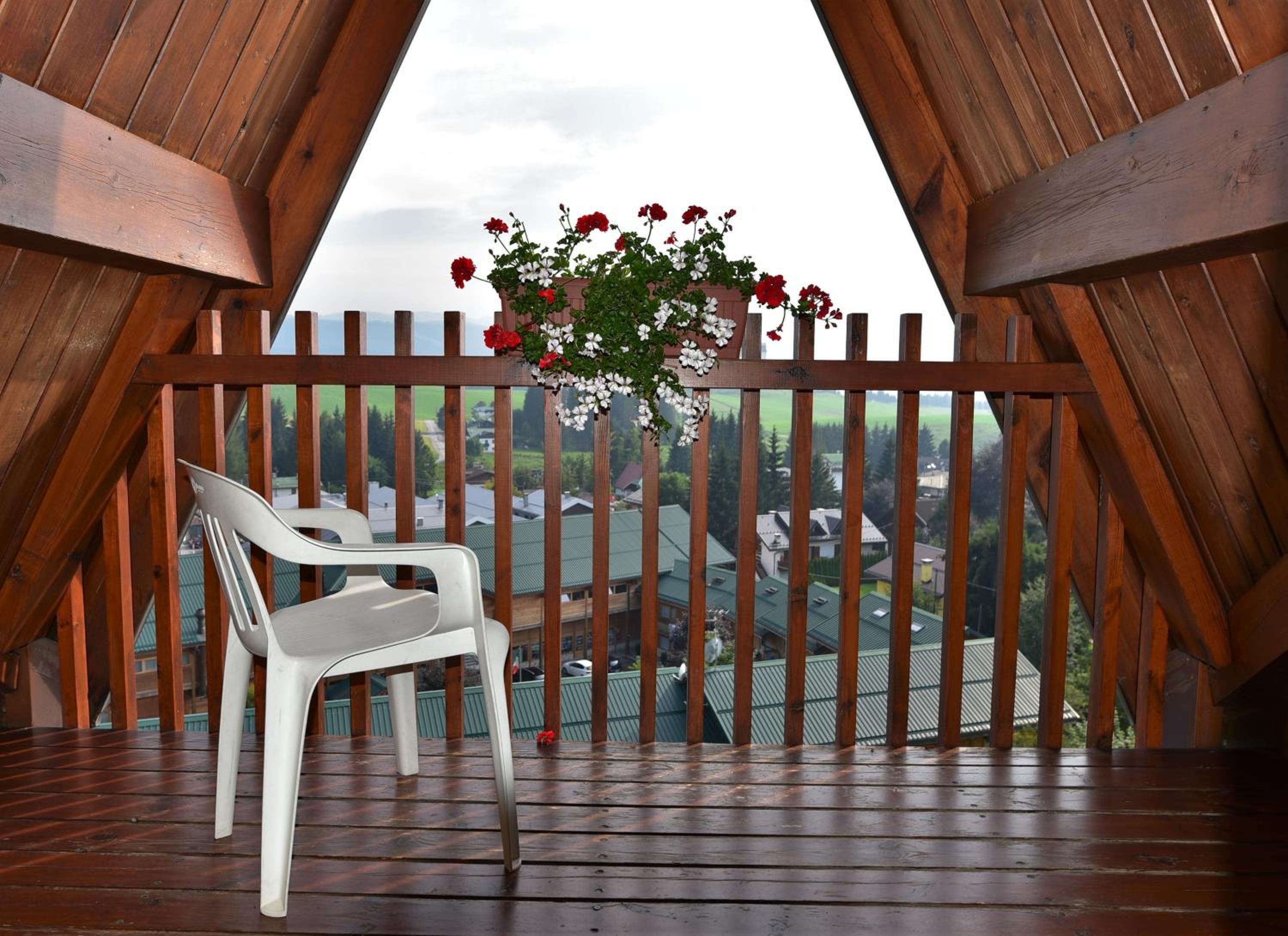 Maisonette photo 2