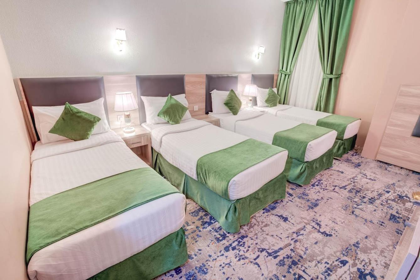 Quadruple Room - Photo 10