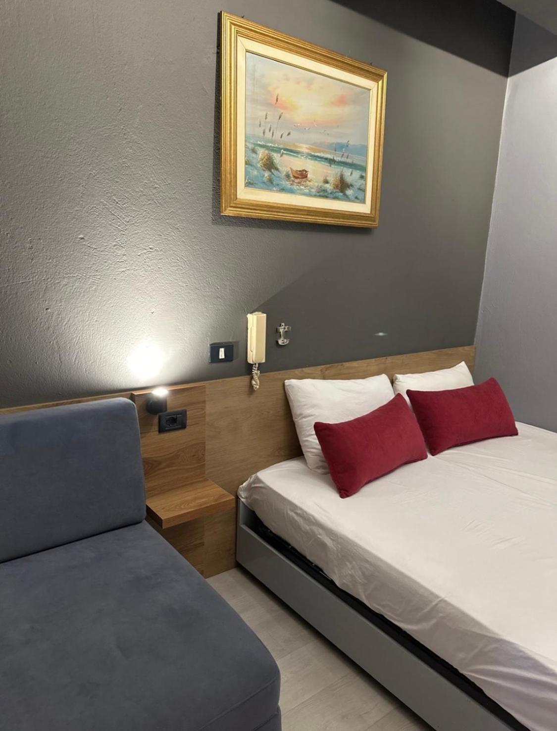 Deluxe Double or Twin Room with Balcony photo 3