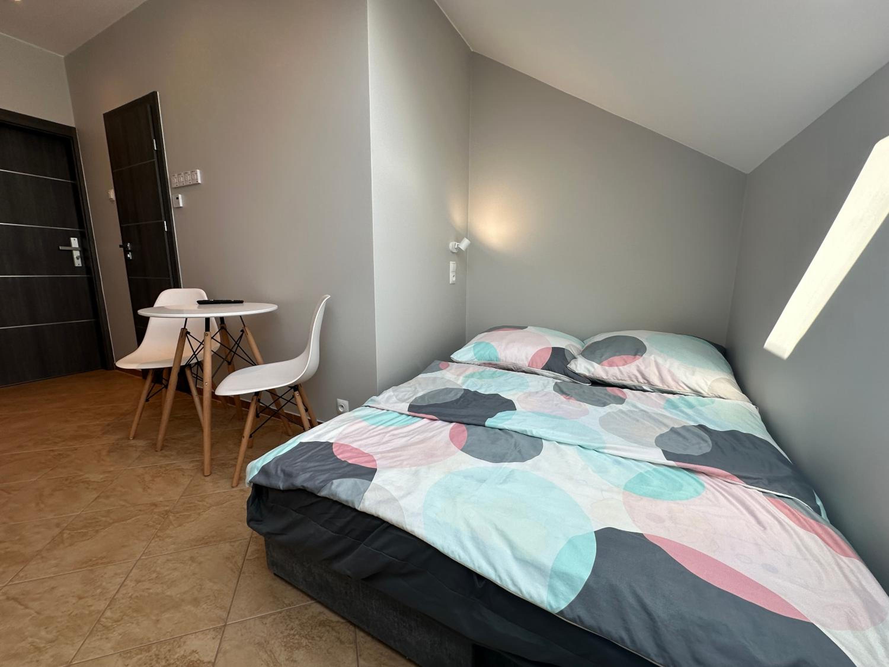 Small Double Room photo 1