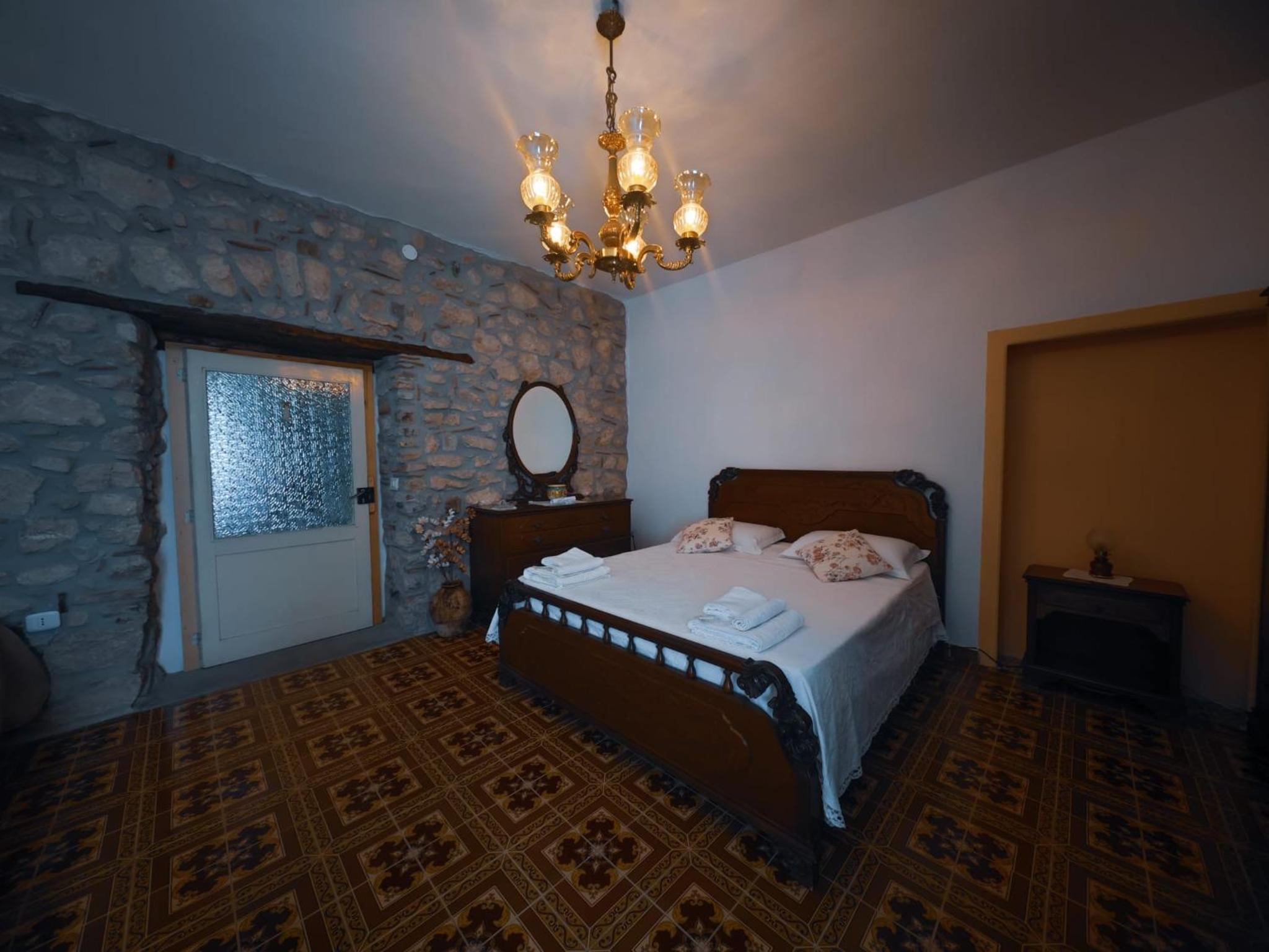 Double or Twin Room photo 3