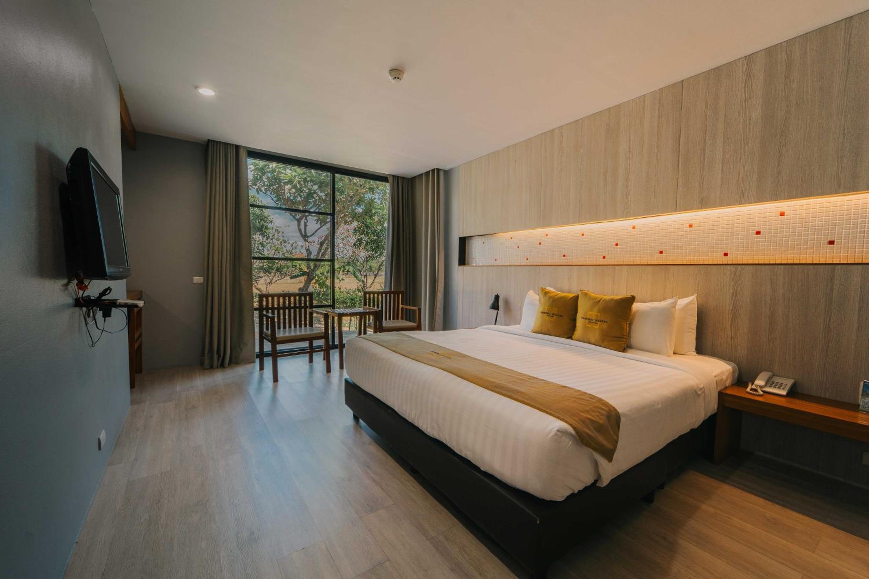 Superior Double or Twin Room - Photo 1