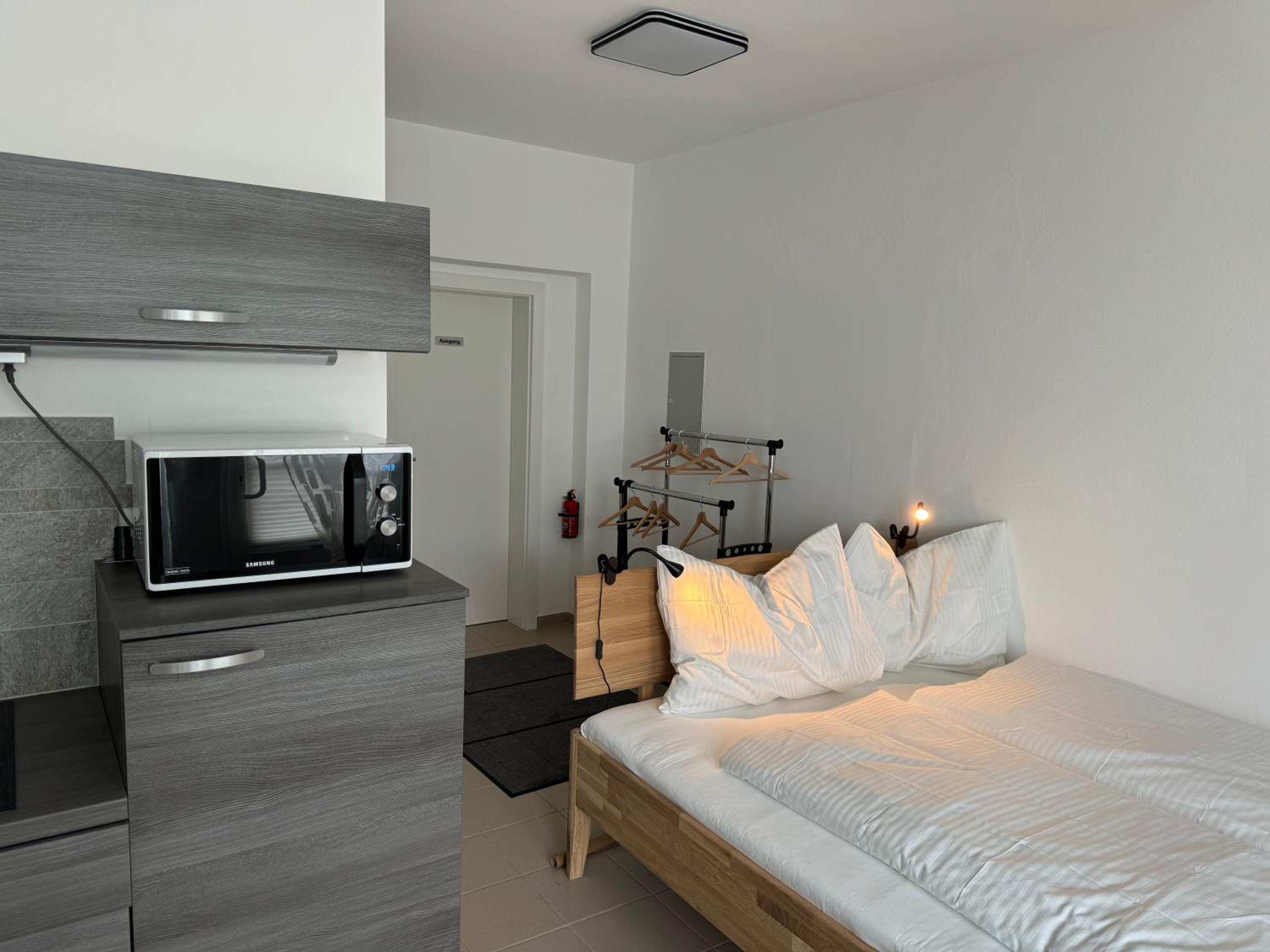 One-Bedroom Apartment photo 1
