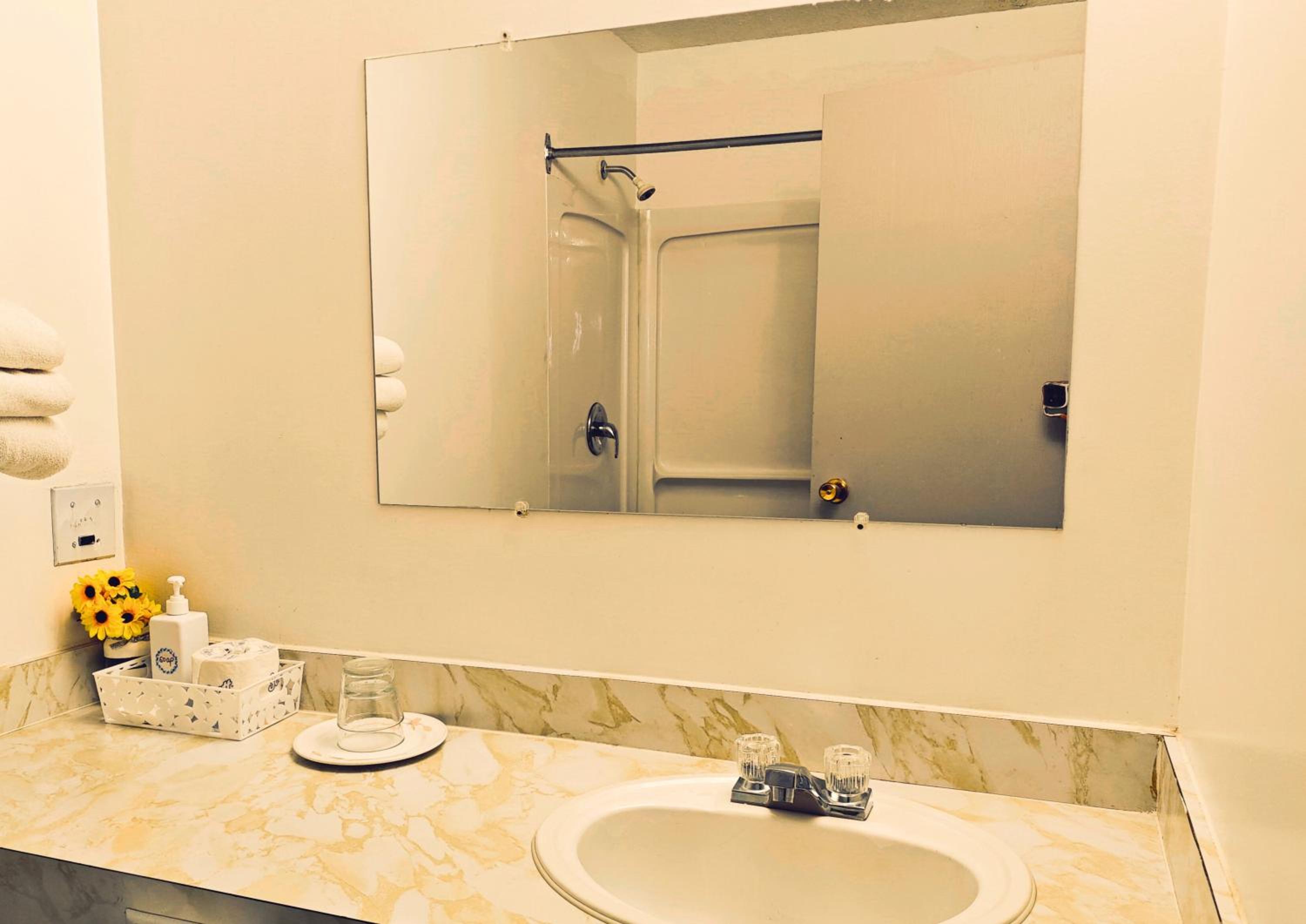 Deluxe King Room photo 3