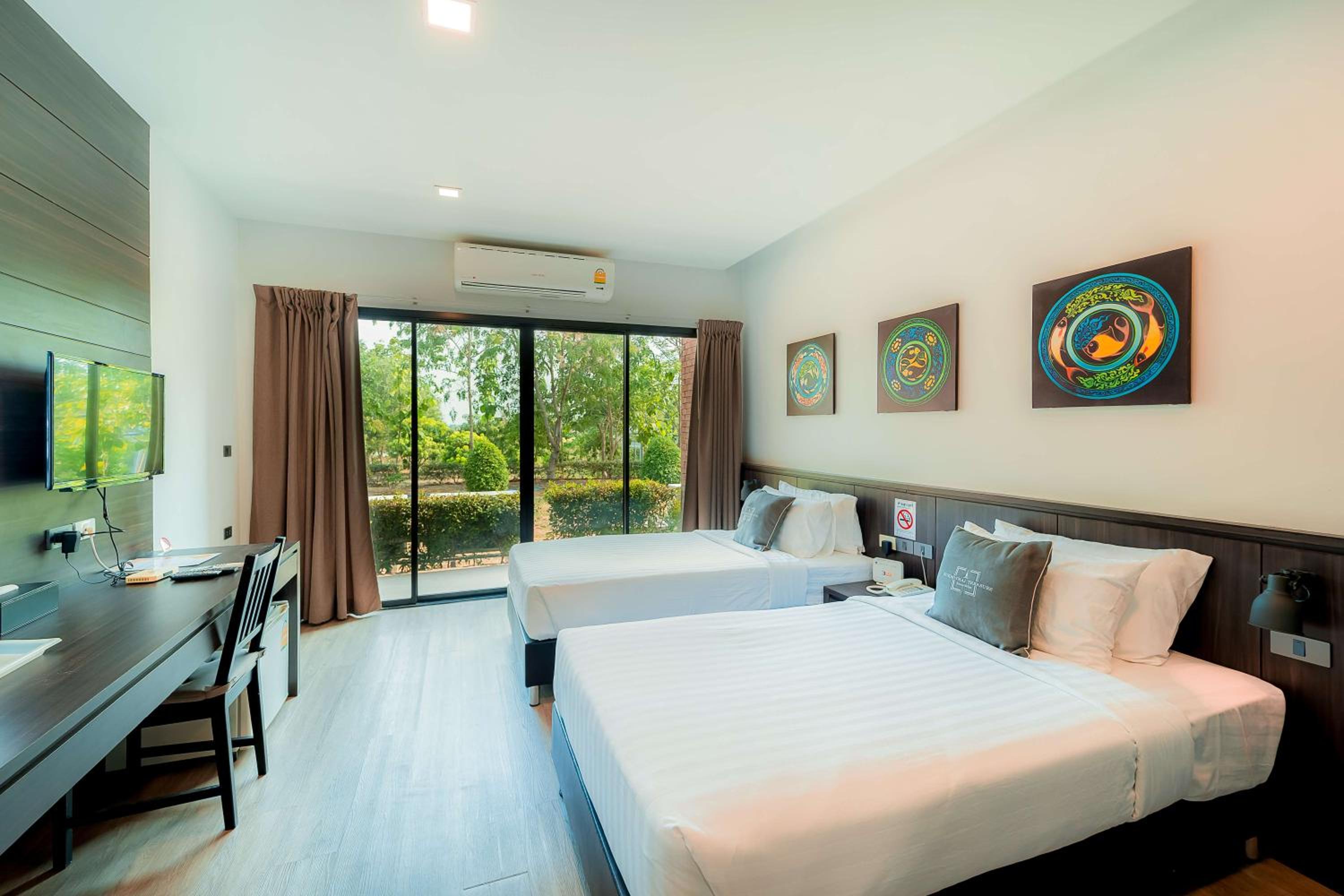 Standard Double or Twin Room - Photo 6
