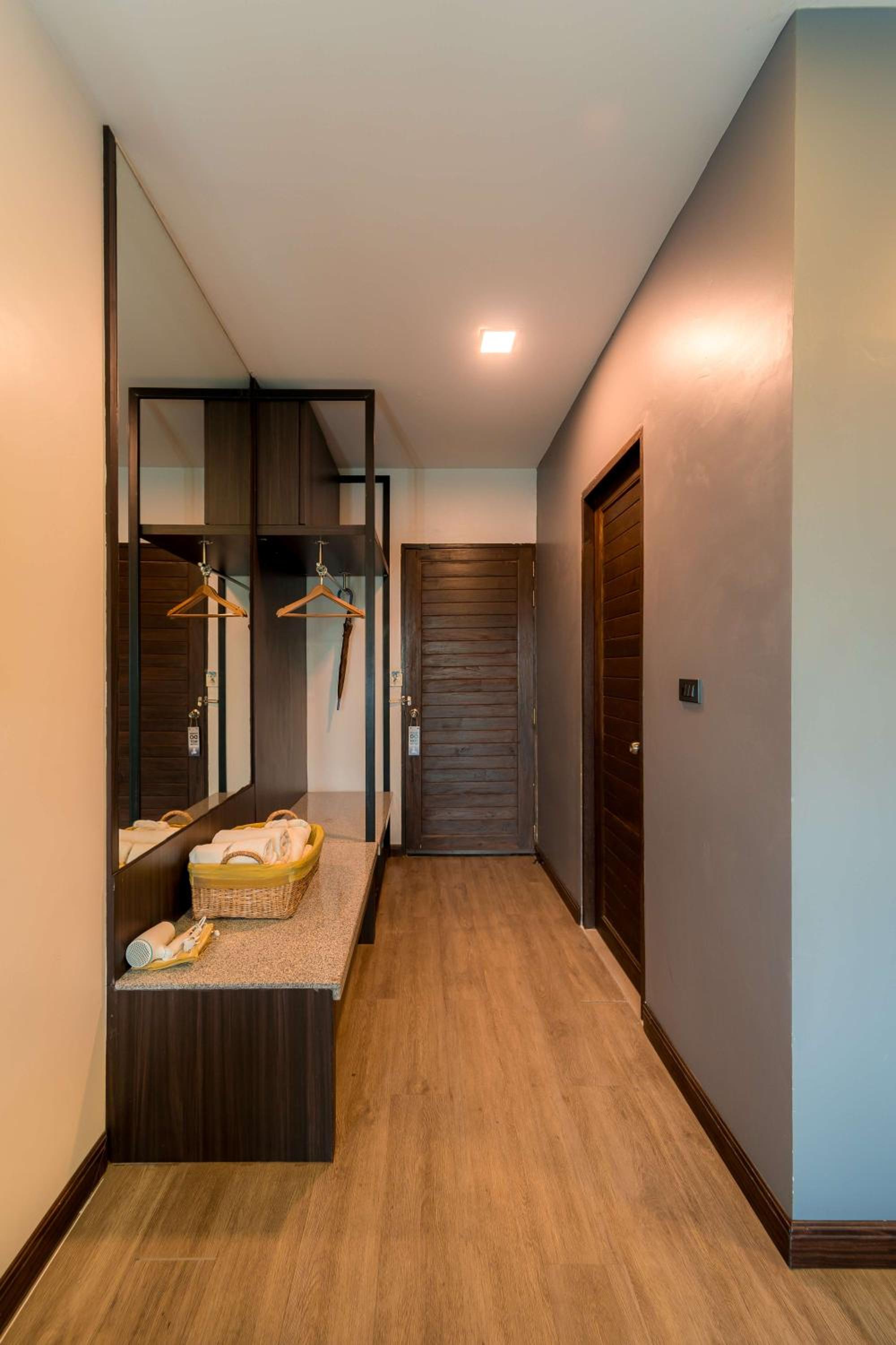 Standard Double or Twin Room - Photo 14