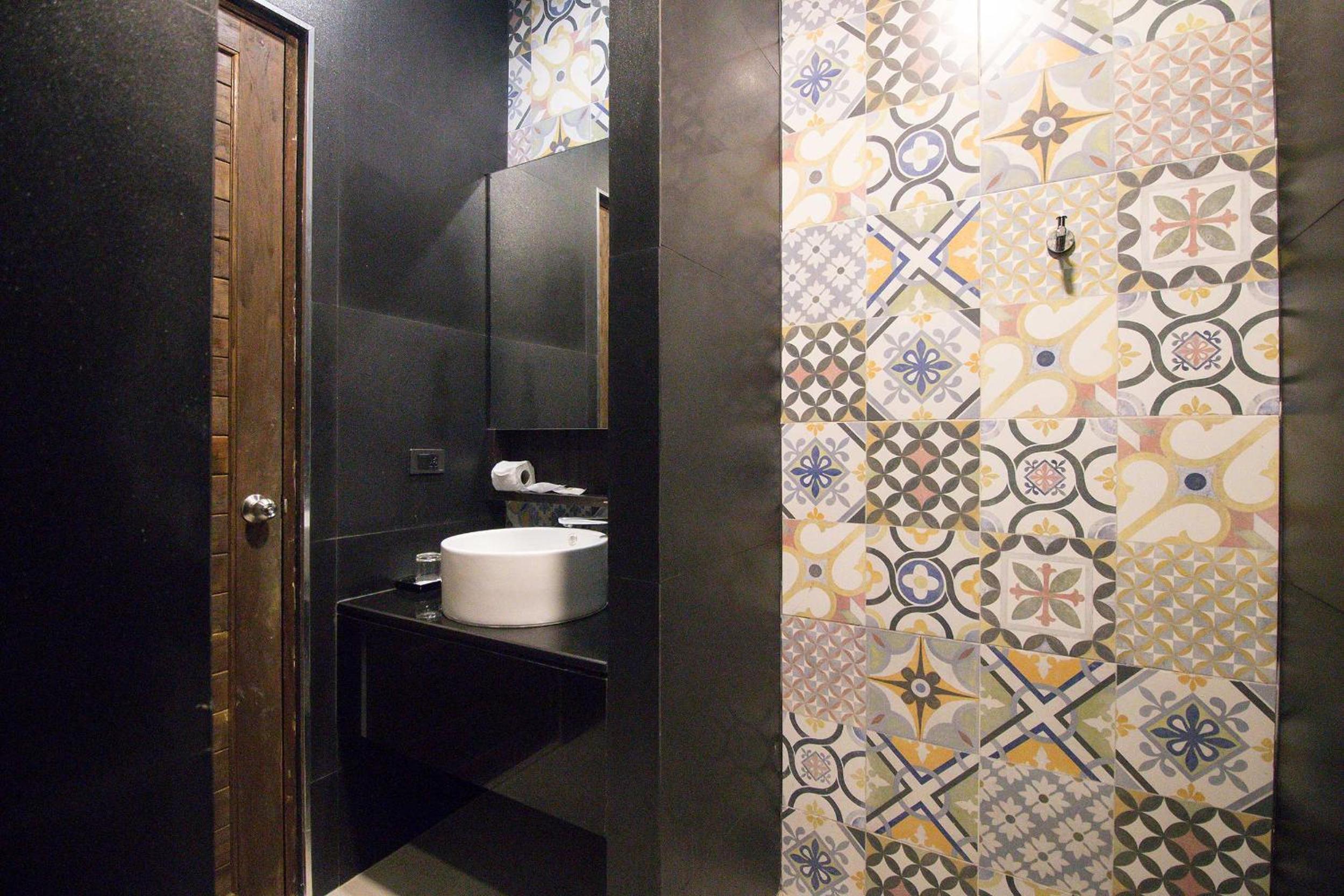Standard Double or Twin Room - Photo 5