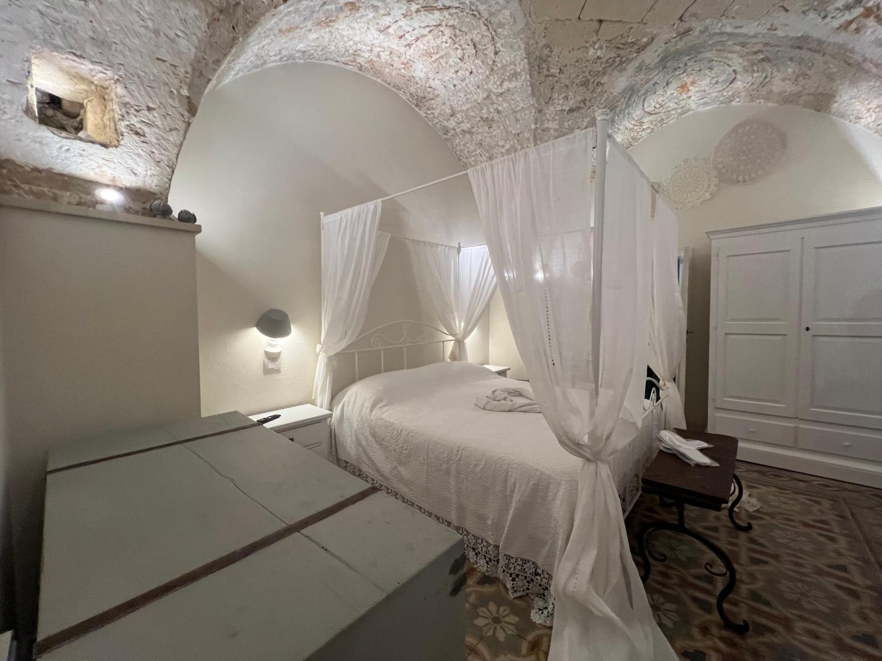 Double Room with Private Bathroom photo 3
