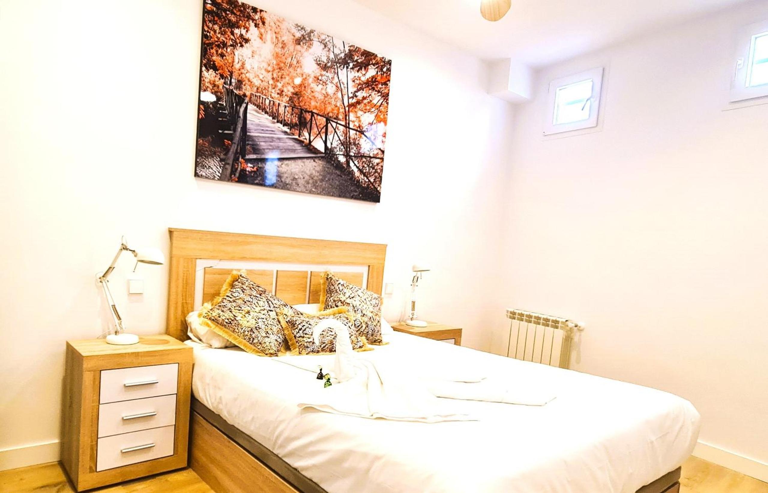 Apartamento de tres habitaciones con balcón