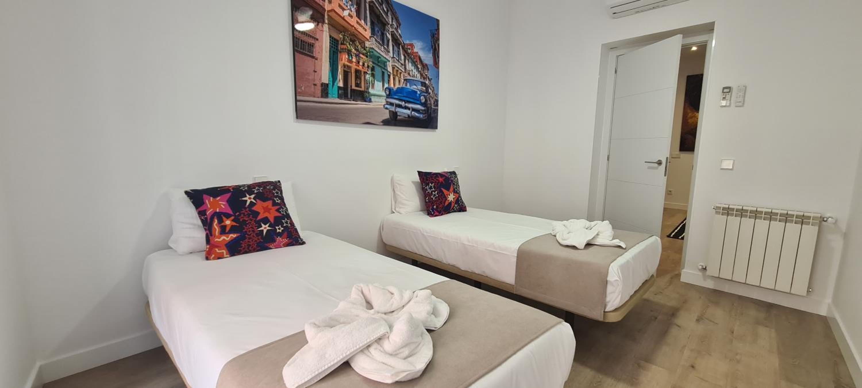 Three-bedroom apartment with balcony photo 3