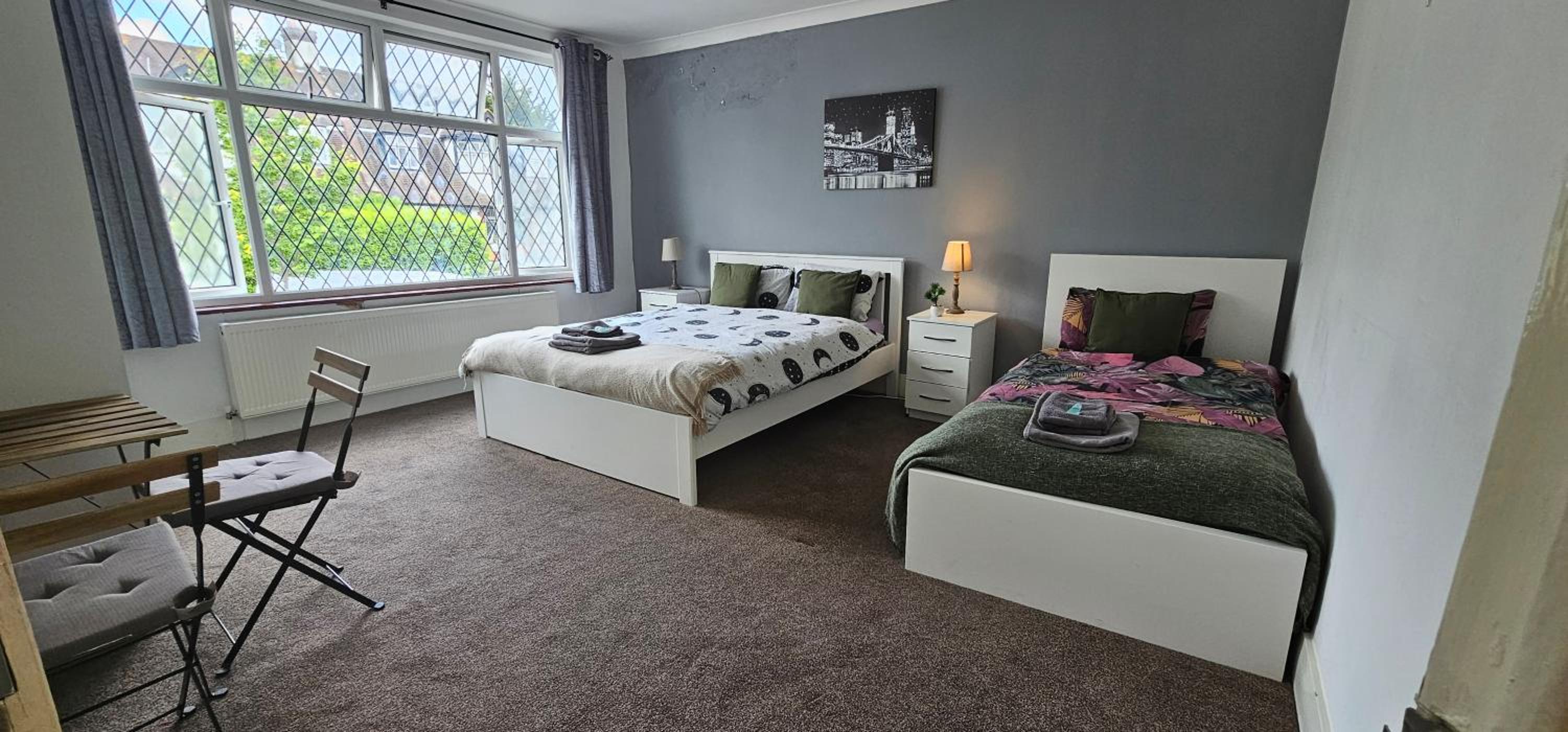 Quadruple Room with Shared Bathroom