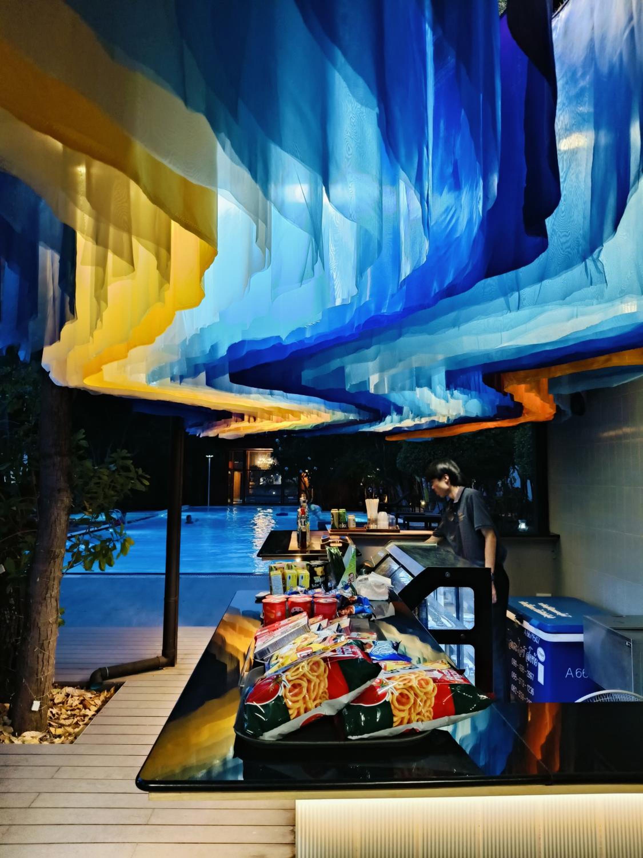 Deluxe Room - Photo 16