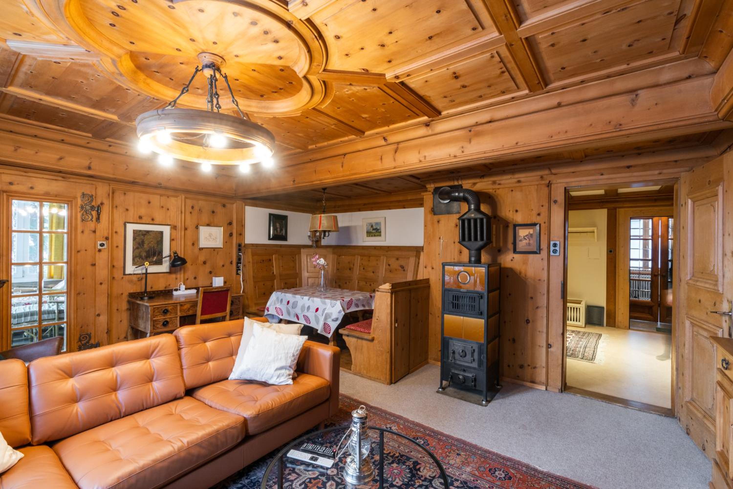 Three-Bedroom Apartment with Balcony photo 1