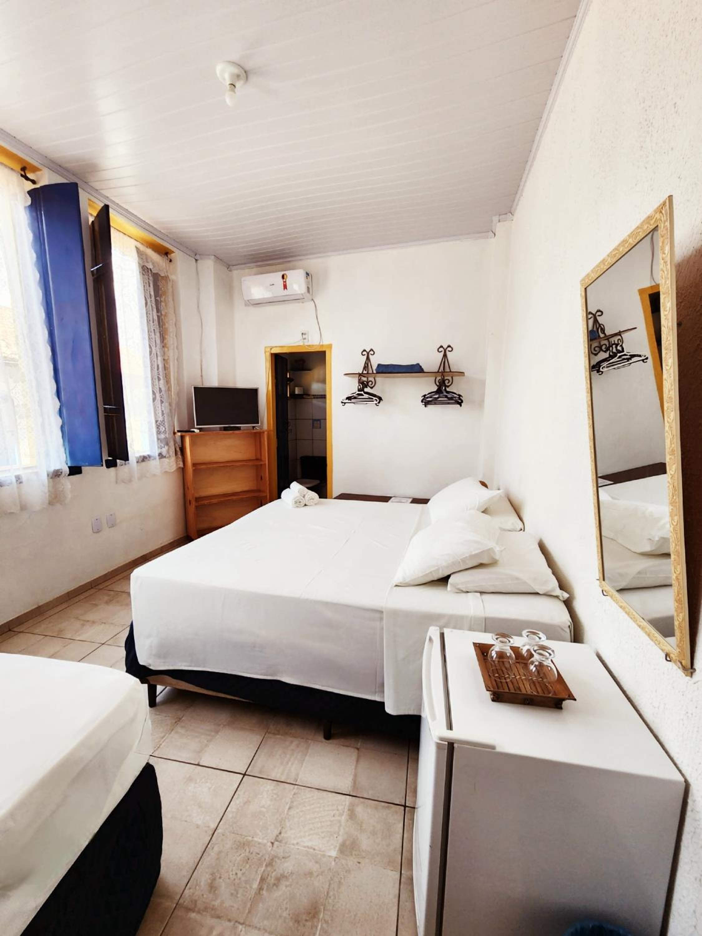 Standard Suite - Photo 9