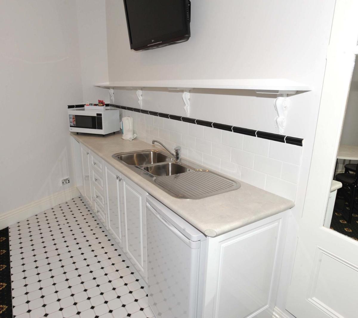 Deluxe King Suite photo 2