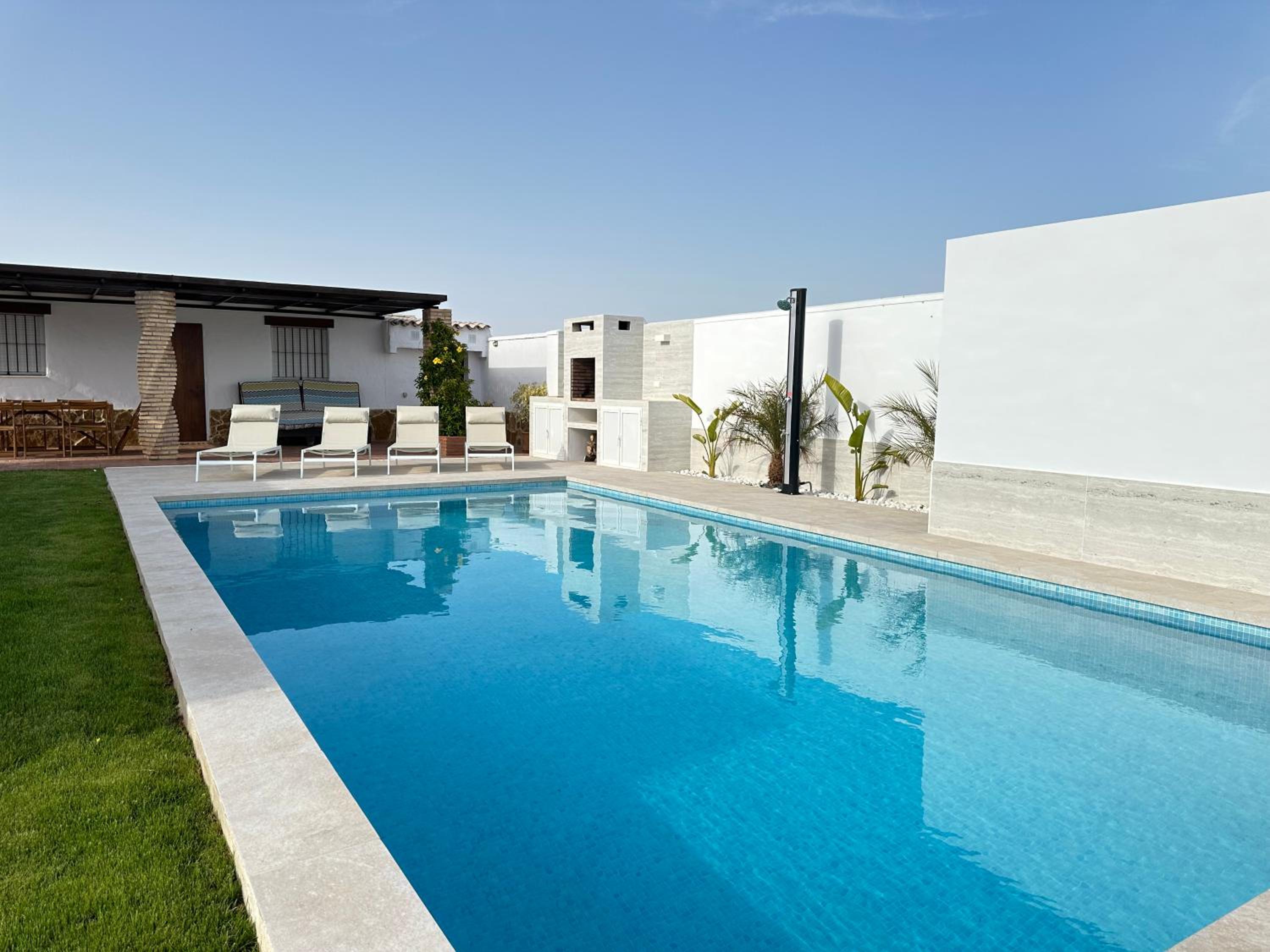 Villa with Private Pool photo 3
