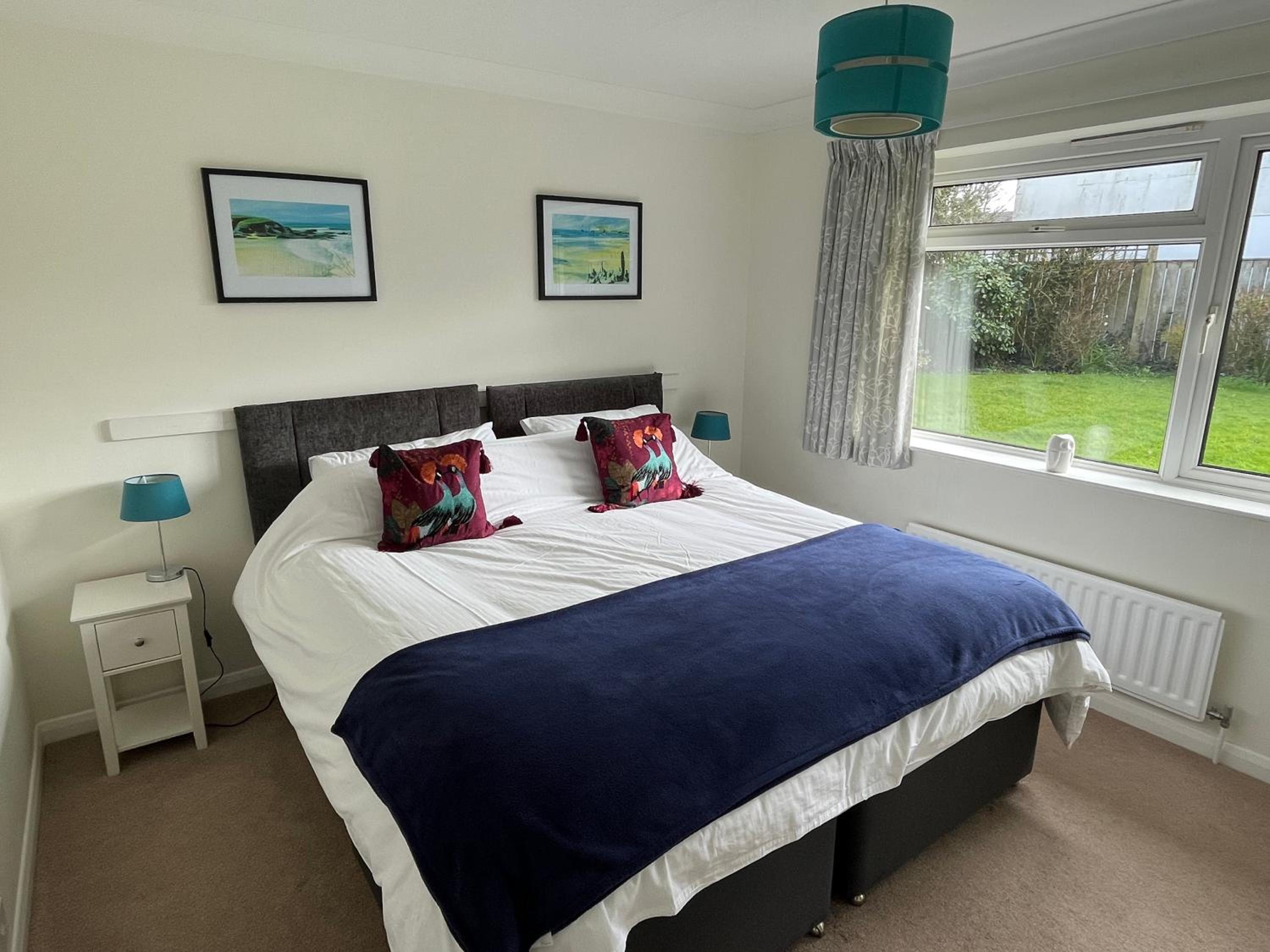 Three-Bedroom House photo 1
