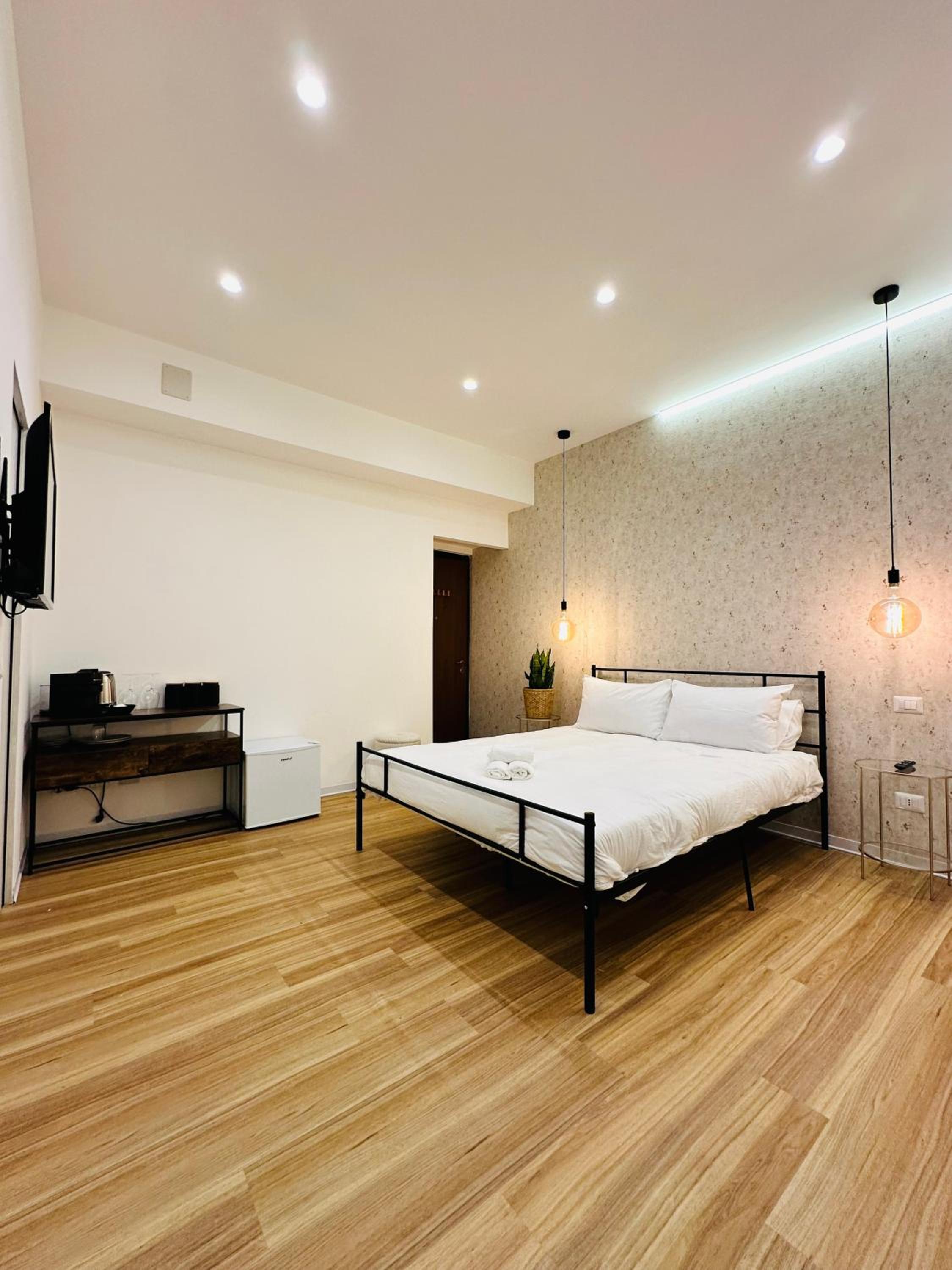 Deluxe Double Room With Shower