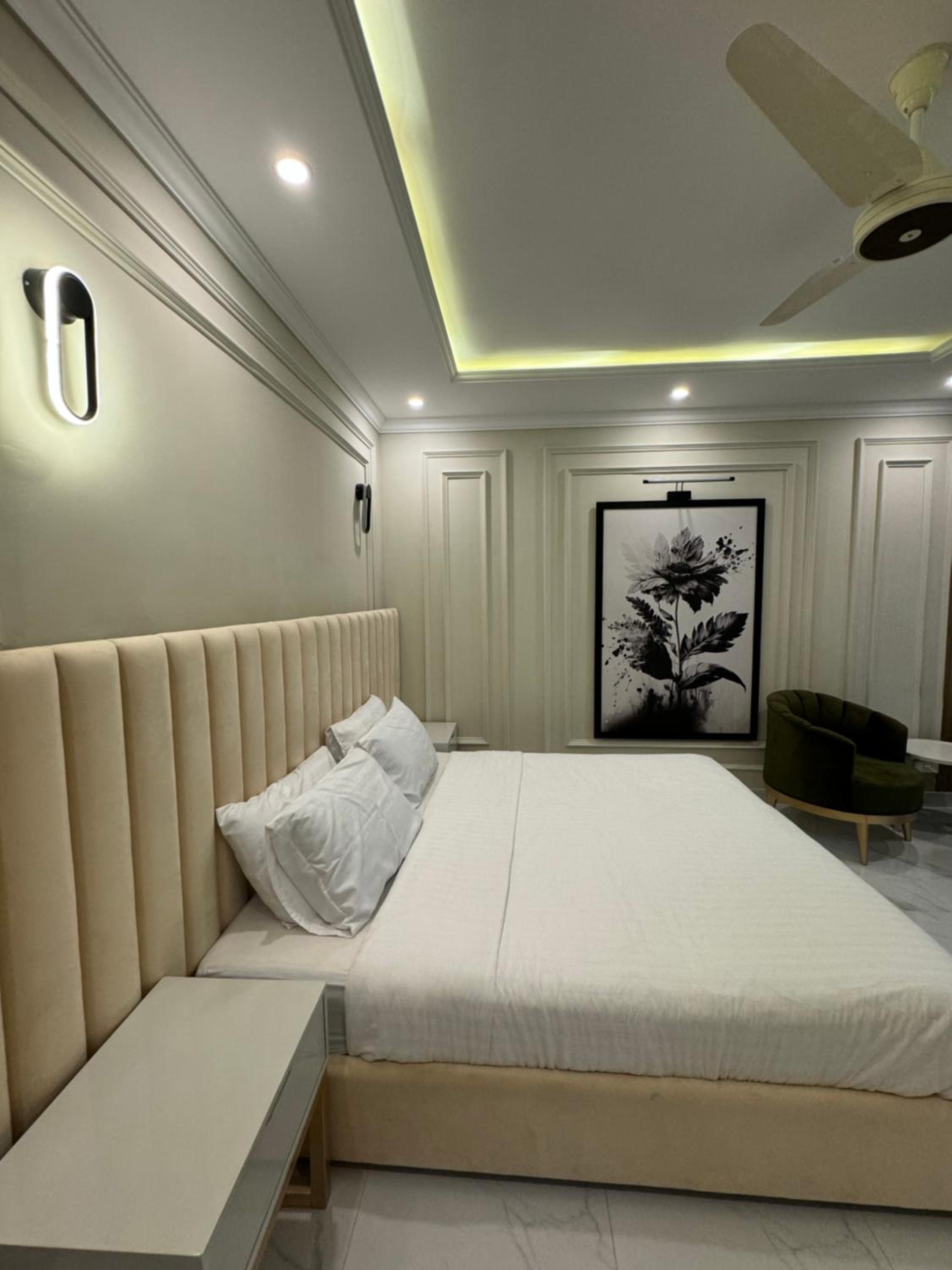 Three-Bedroom Villa photo 2