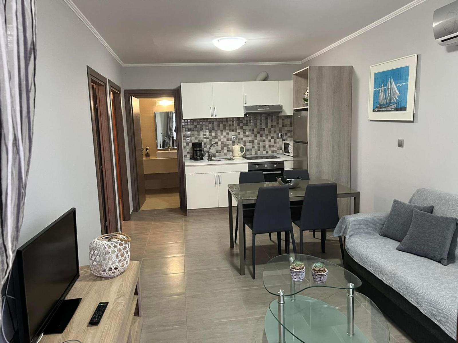 Two-Bedroom Apartment with Terrace photo 1