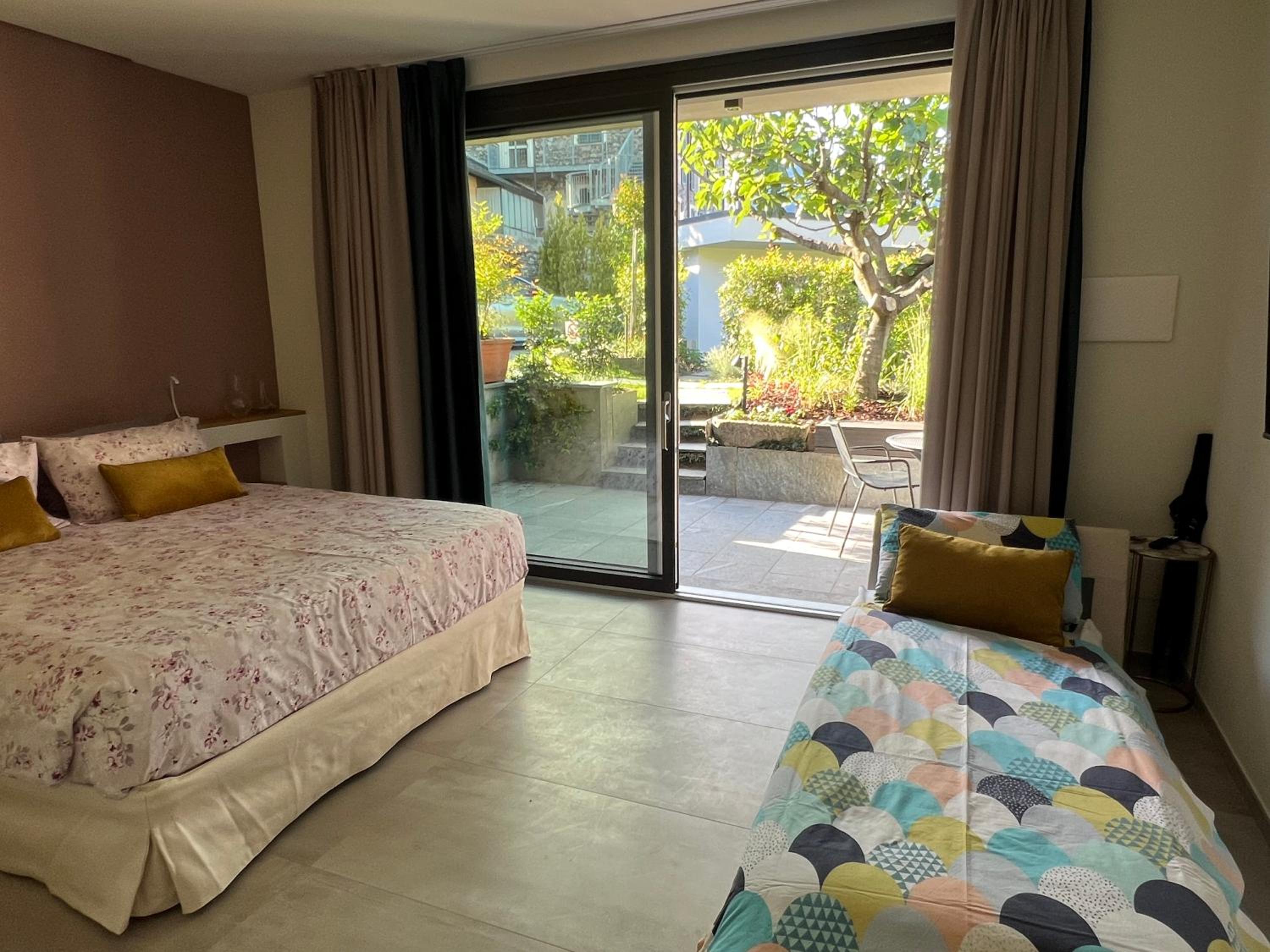 Deluxe King Room photo 2