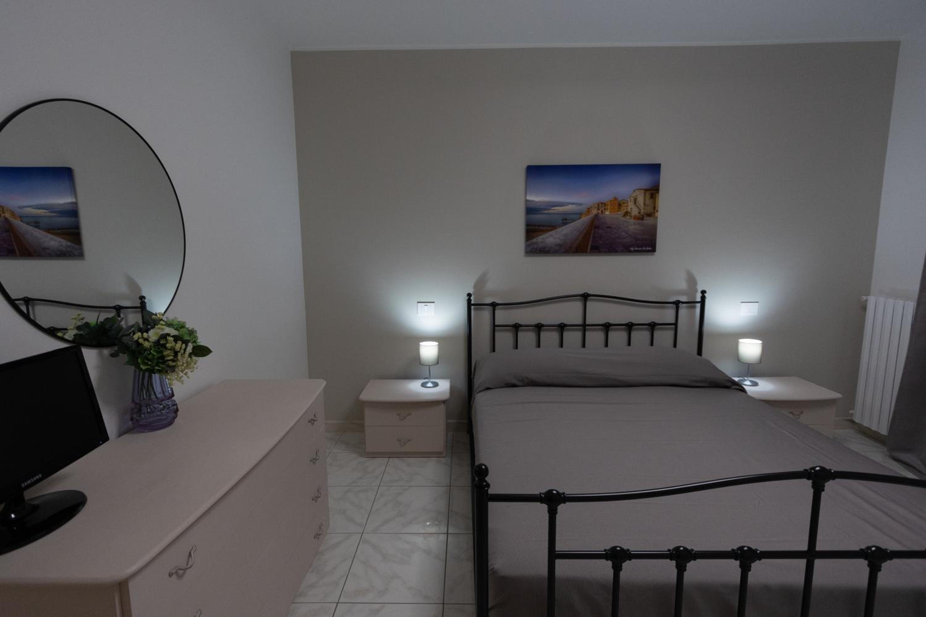 Three-Bedroom Apartment photo 1