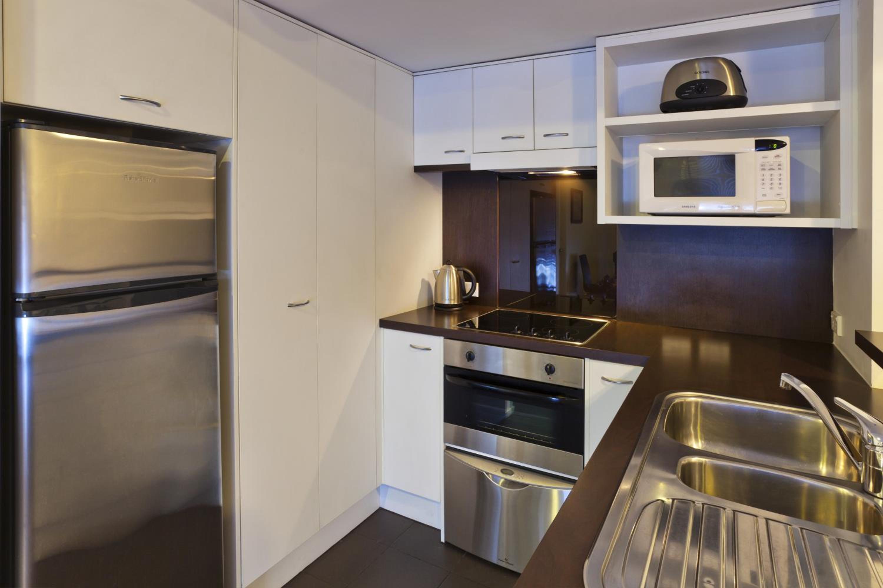 Apartment with Sea View - Photo 3