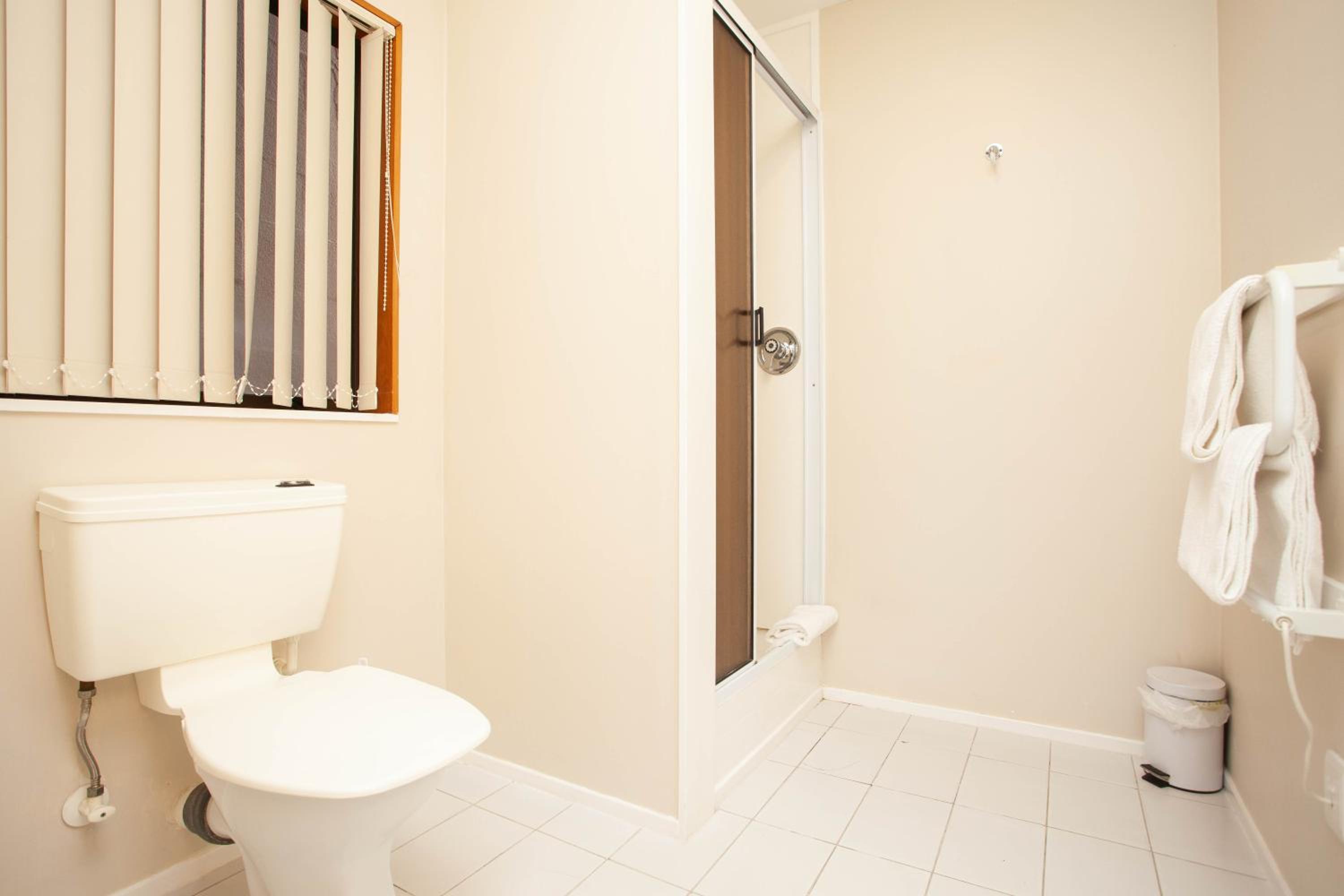 Budget Double Room photo 3