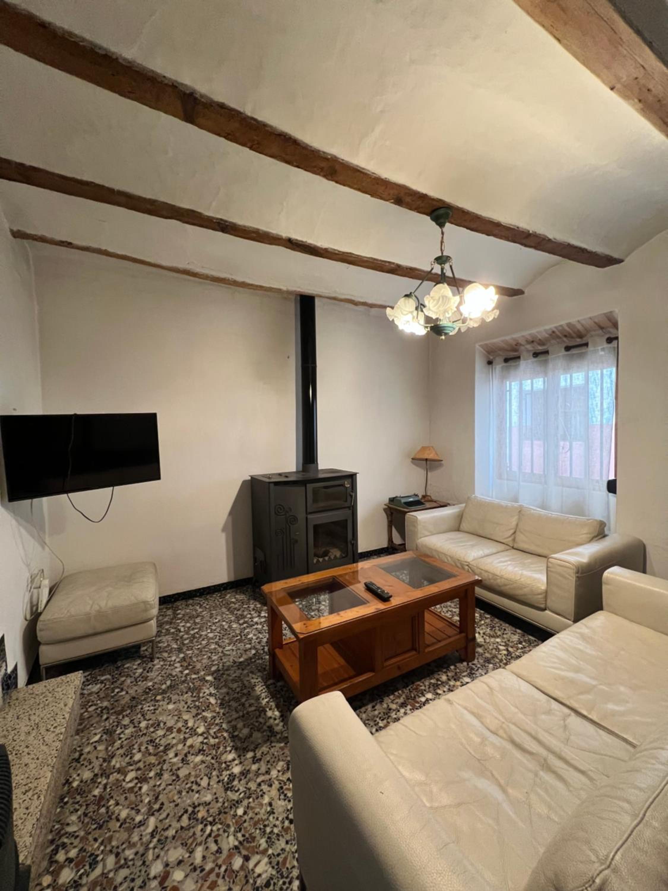 Three-Bedroom House photo 3