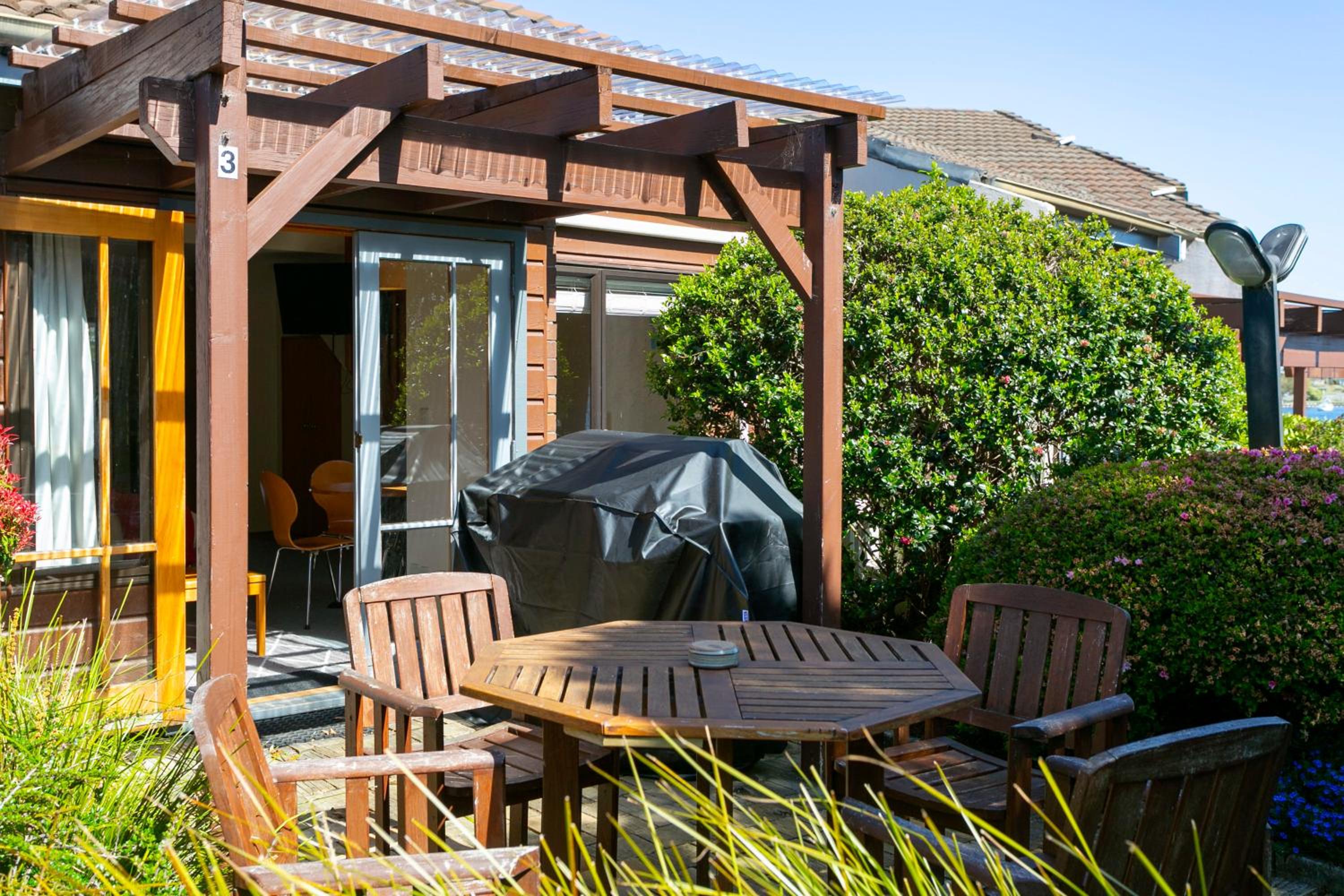 Standard Family Unit (5 Guests) - Photo 21