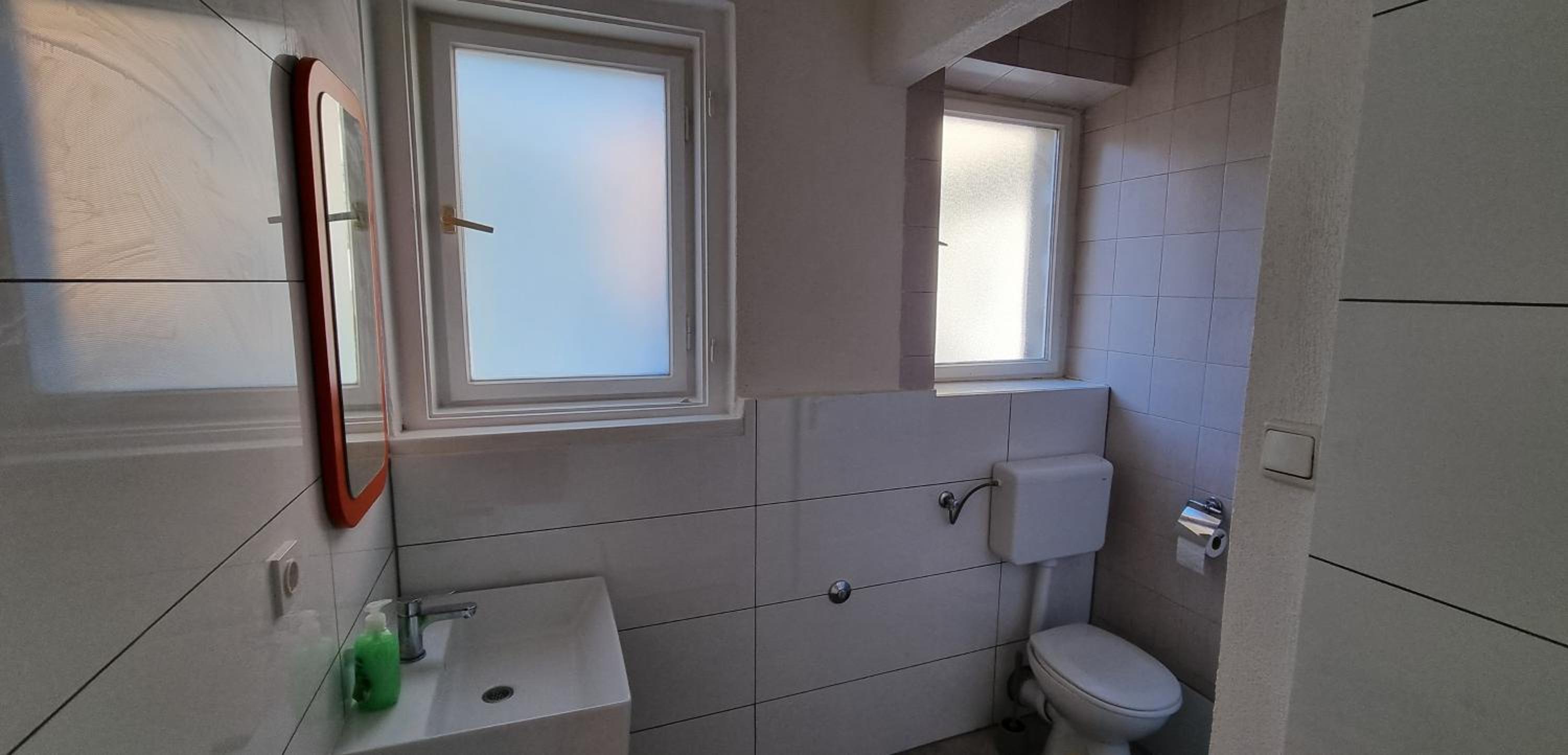 Apartment with Balcony - Photo 7