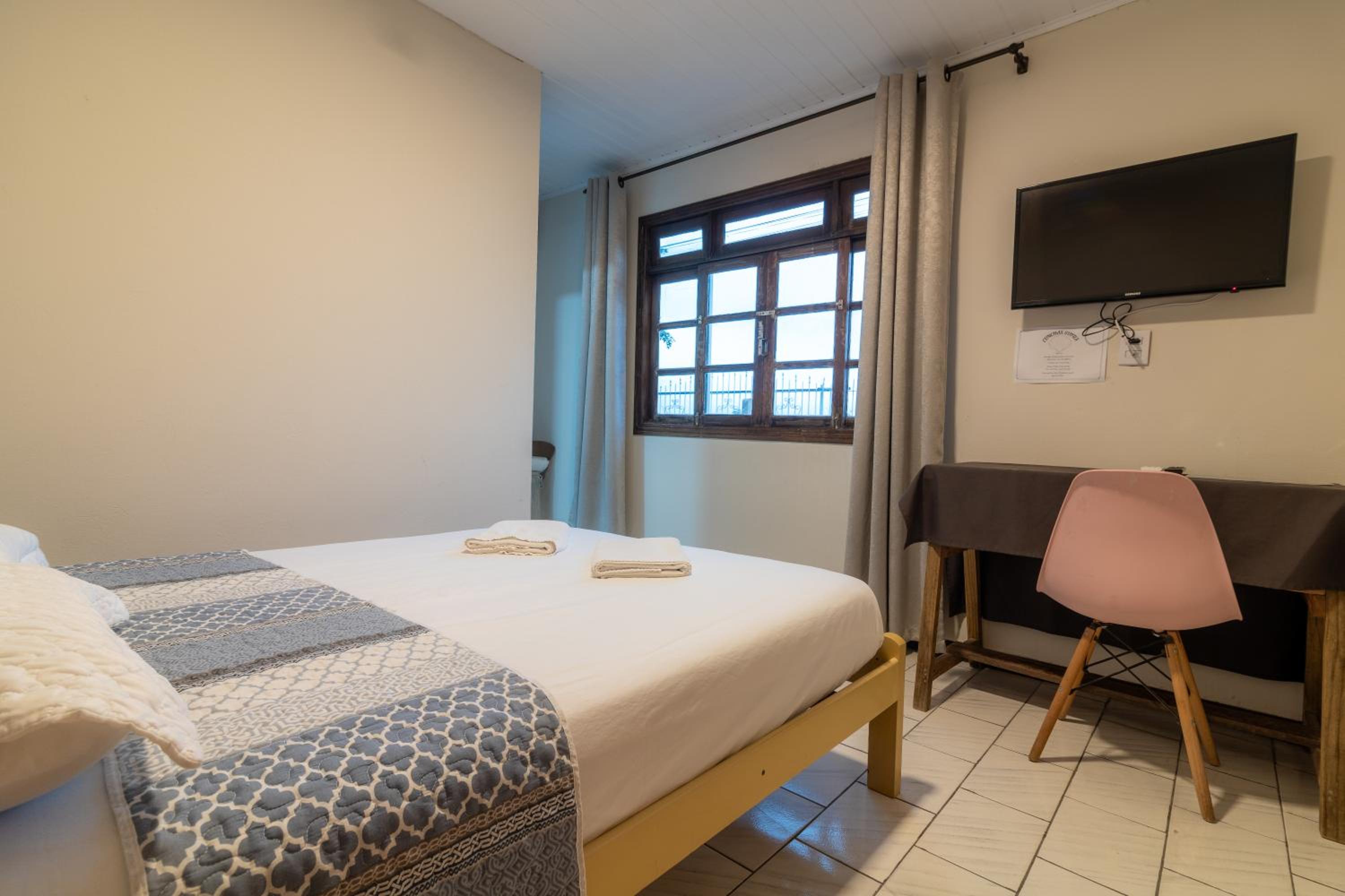 Budget Double Room photo 2