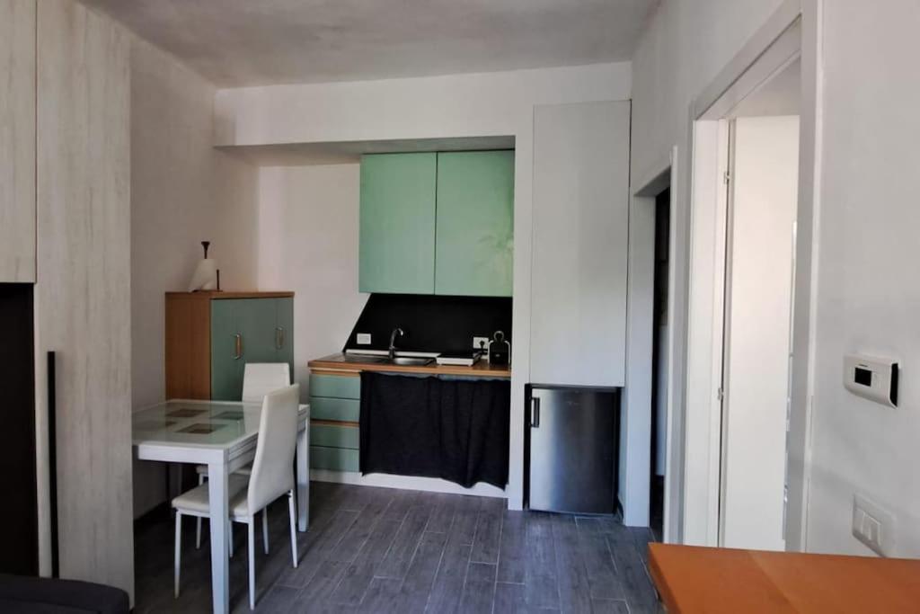 One-Bedroom Apartment photo 3
