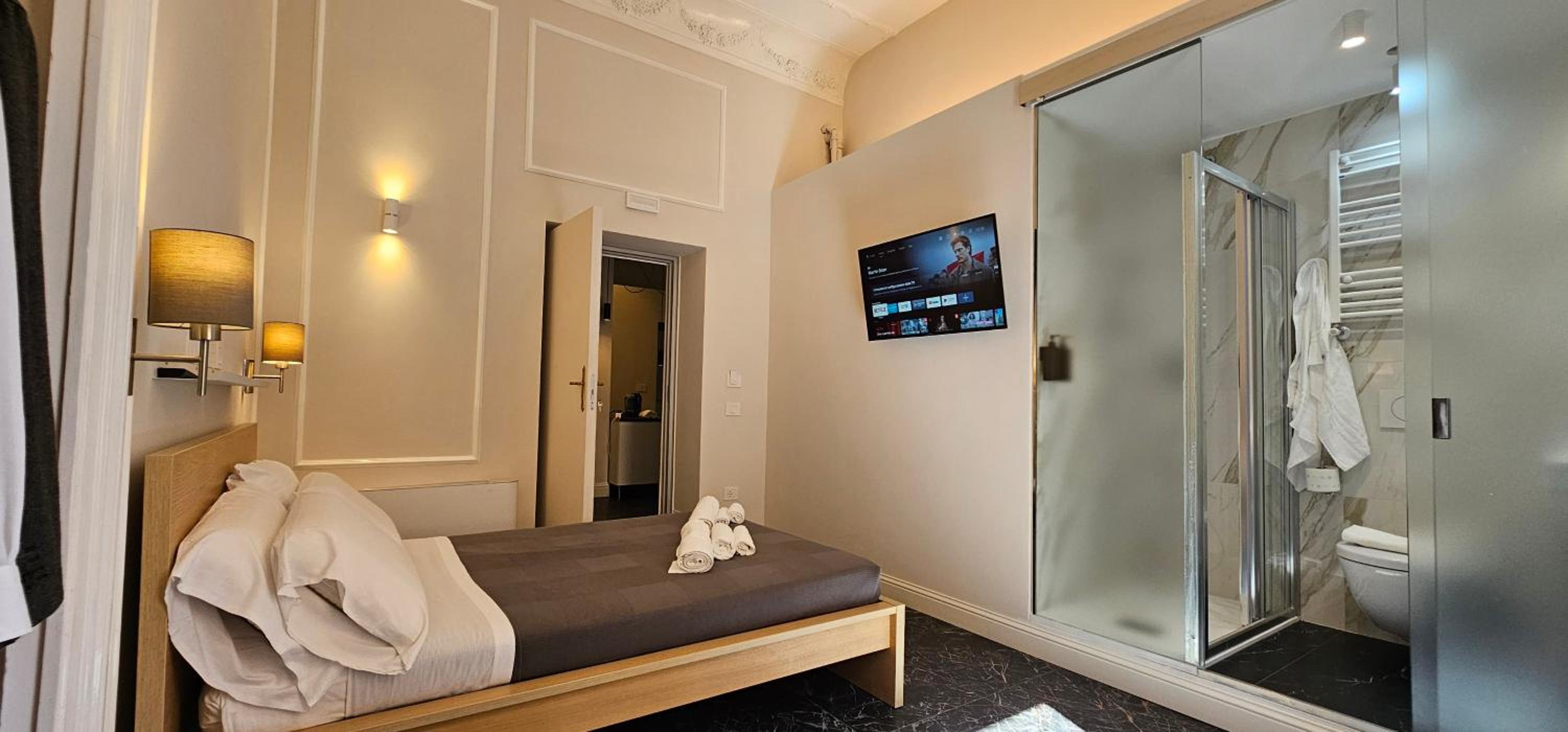 Superior King Room