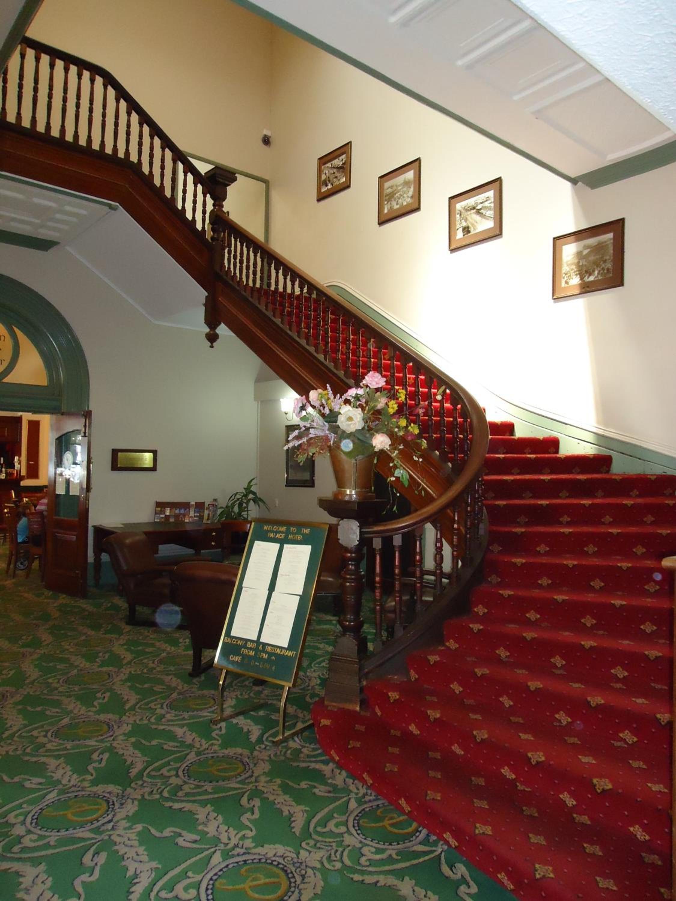 Single Room - Refurbished photo 3