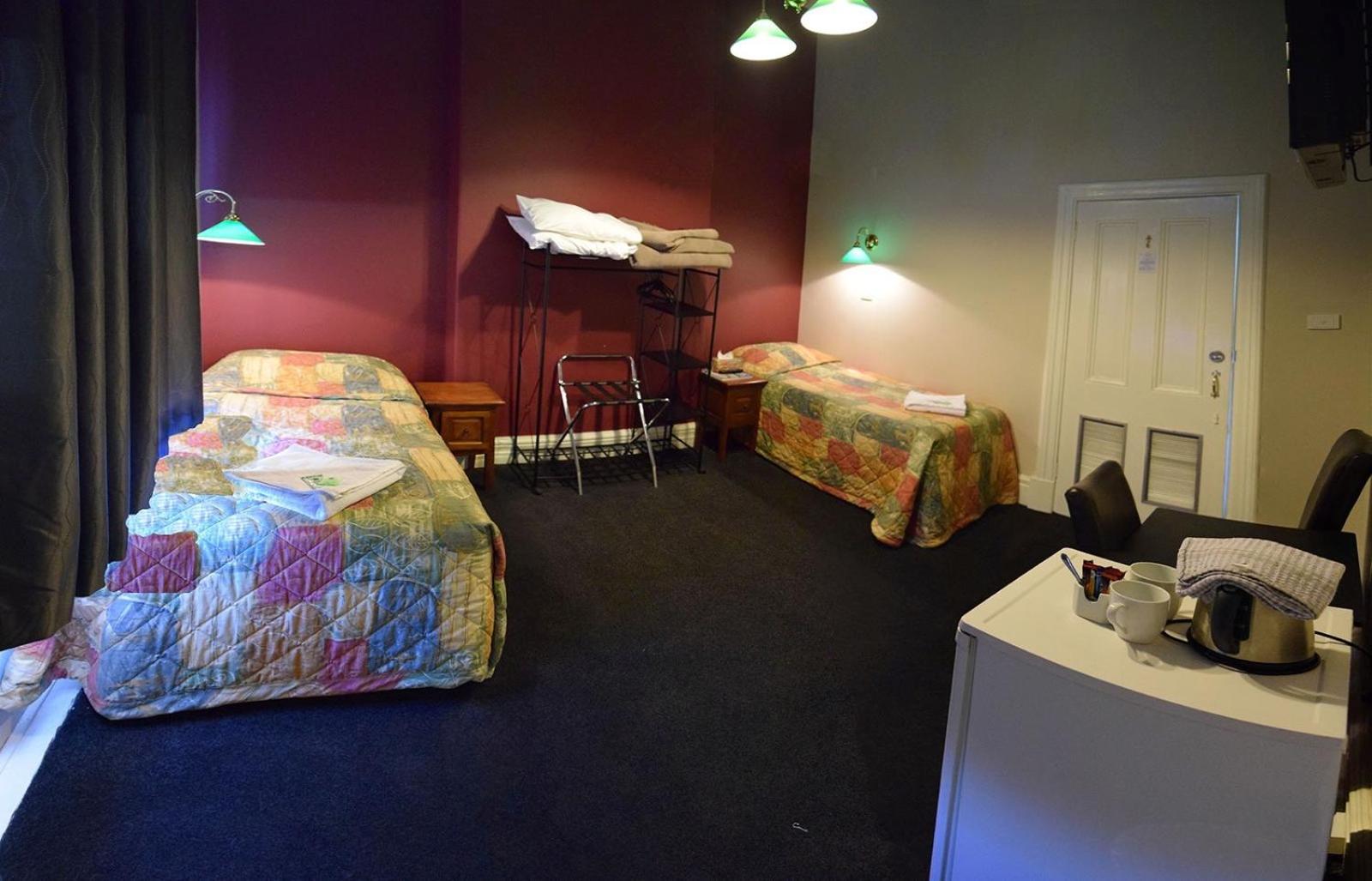Twin Room - Refurbished photo 3