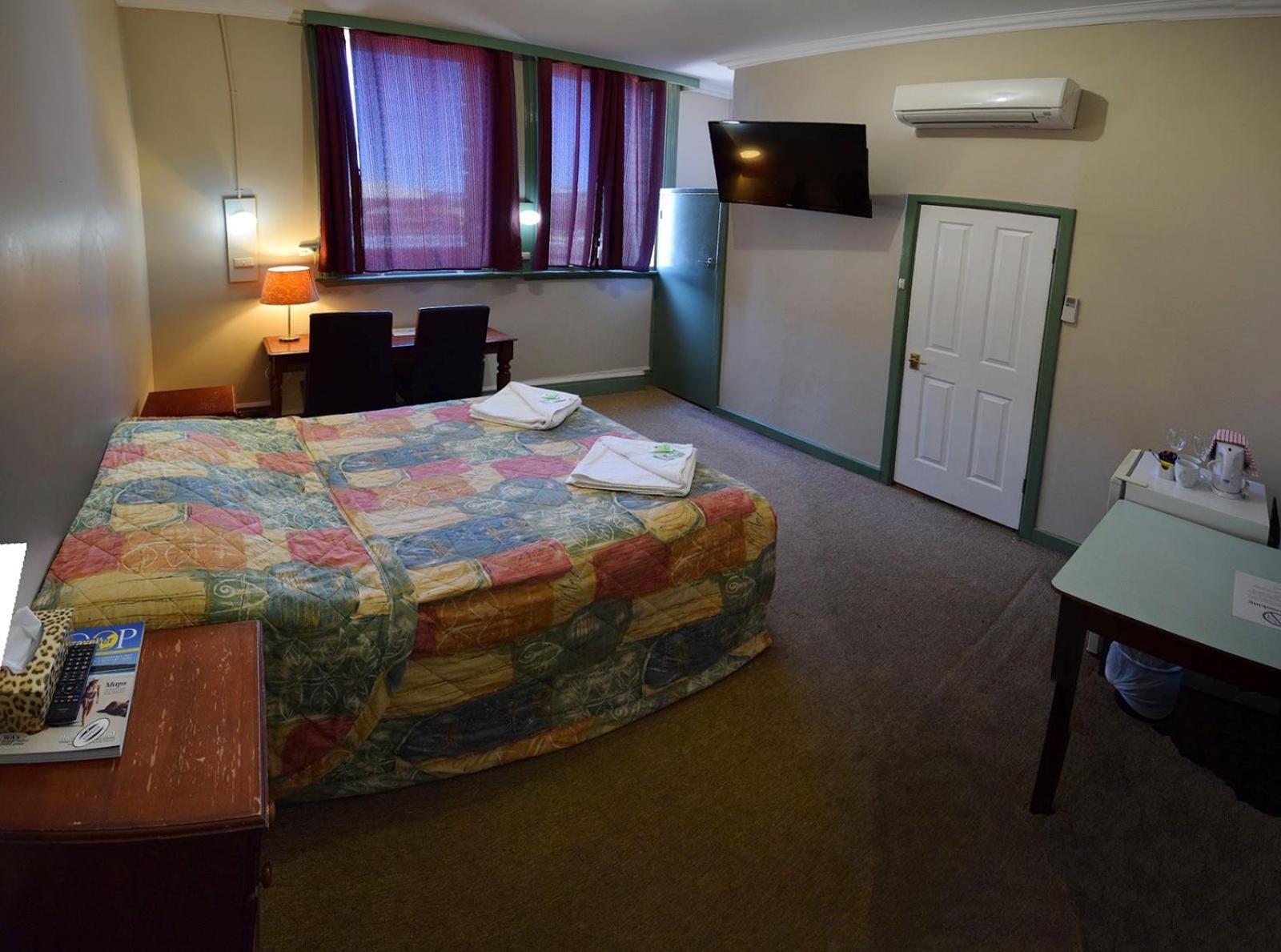 Standard Double Room photo 2