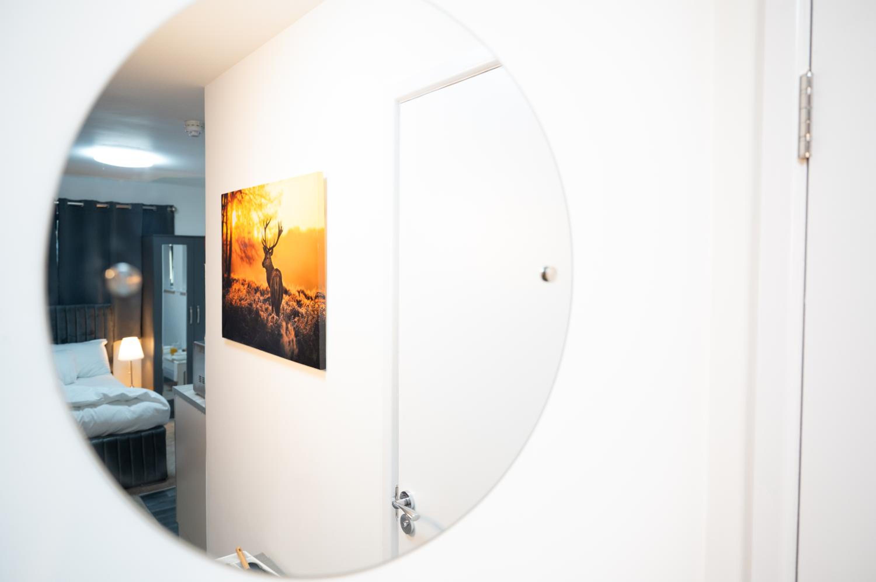 One-Bedroom Suite photo 1