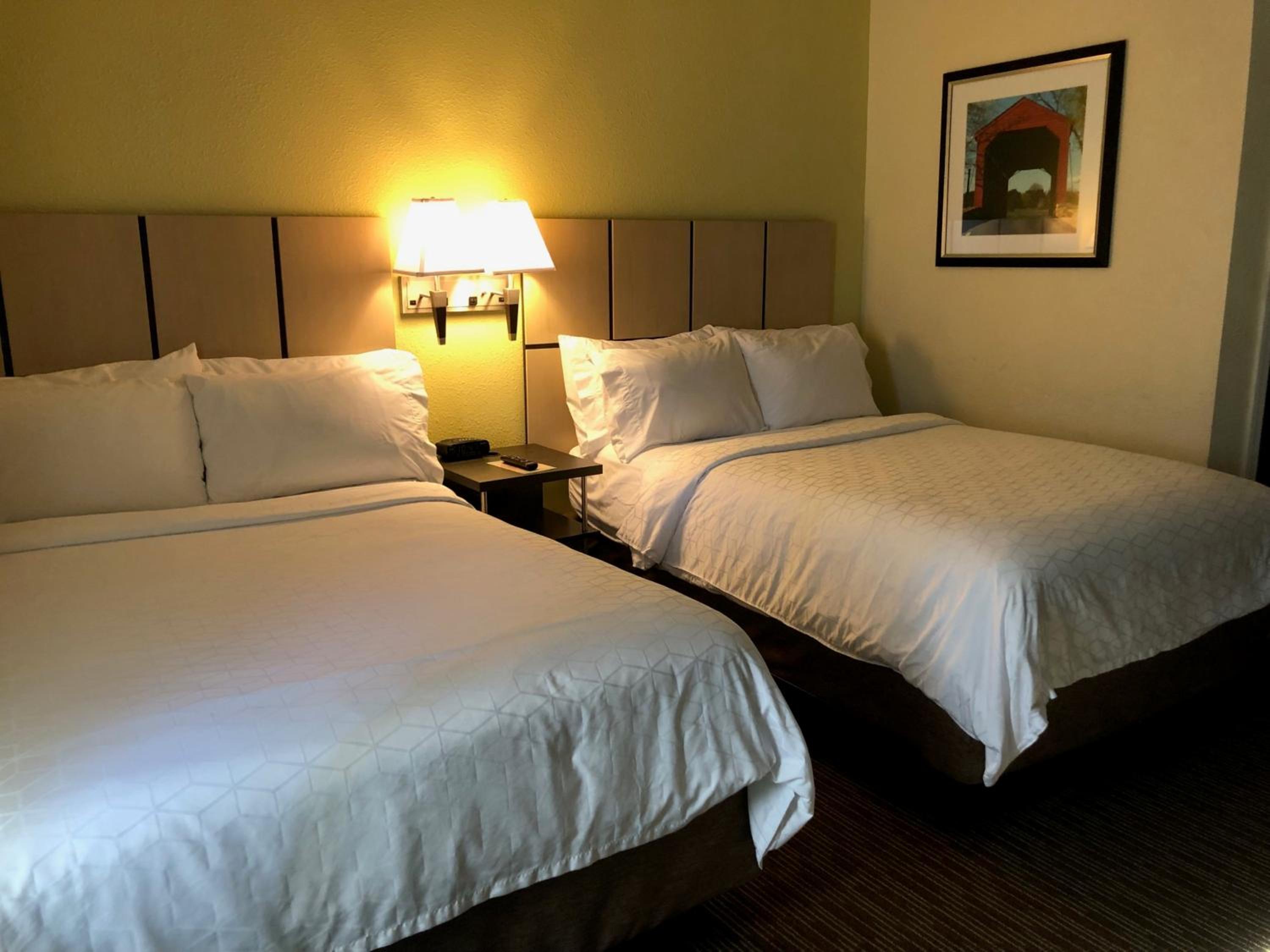Studio Suite with Two Double Beds - Photo 7