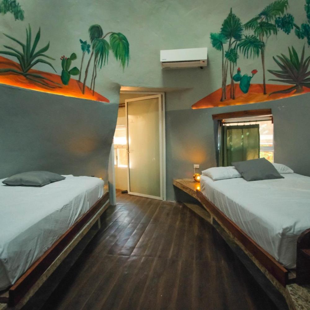 Deluxe Double Room with Two Double Beds photo 1