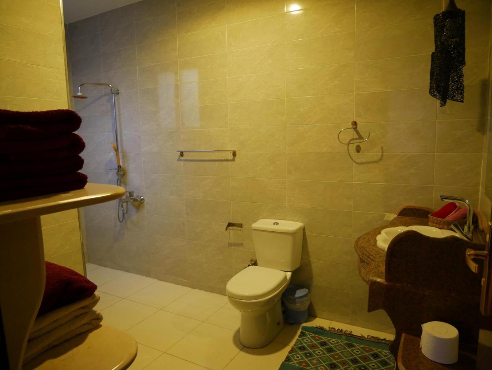 Two-Bedroom Apartment - Photo 21