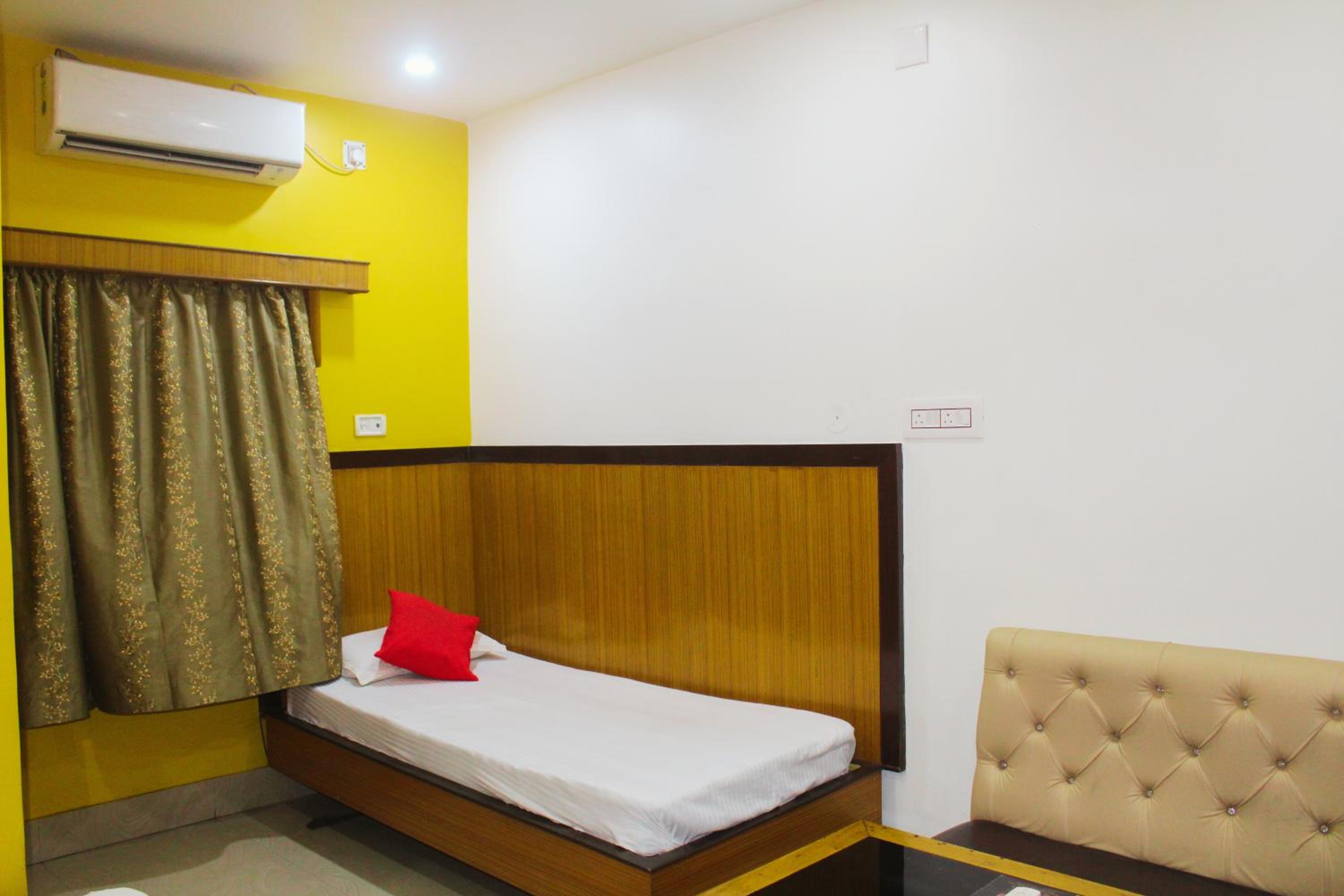 Deluxe Triple Room photo 2