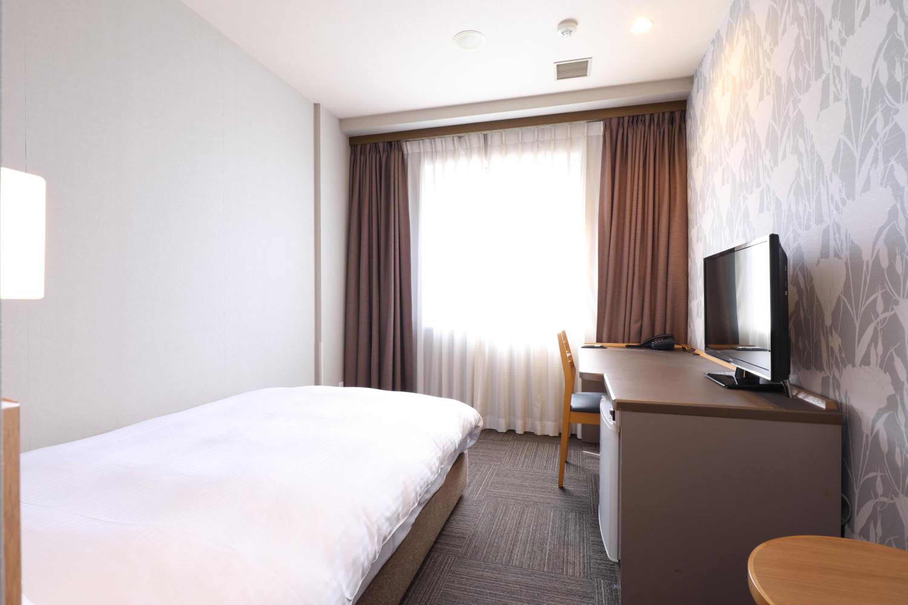 Double Room with Small Double Bed - Non-Smoking - No Daily Cleaning