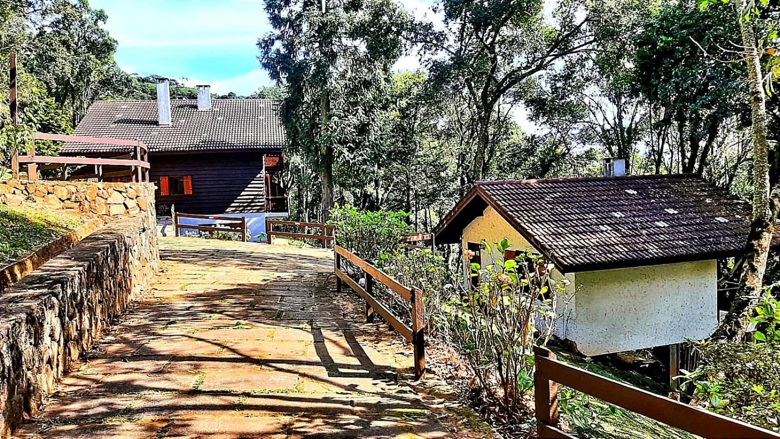 Chalet with Spa Bath photo 3
