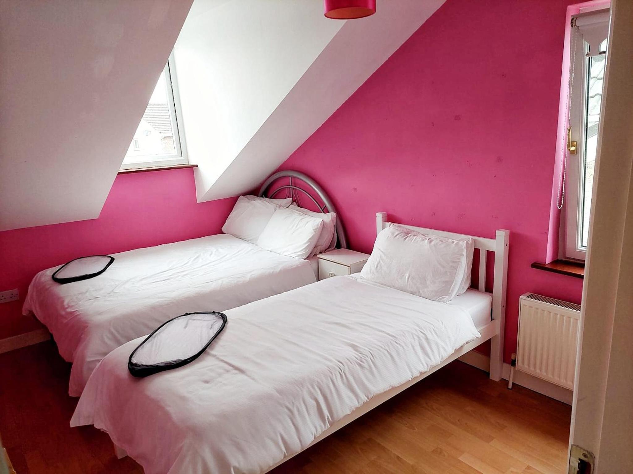 Twin Room with Shared Bathroom