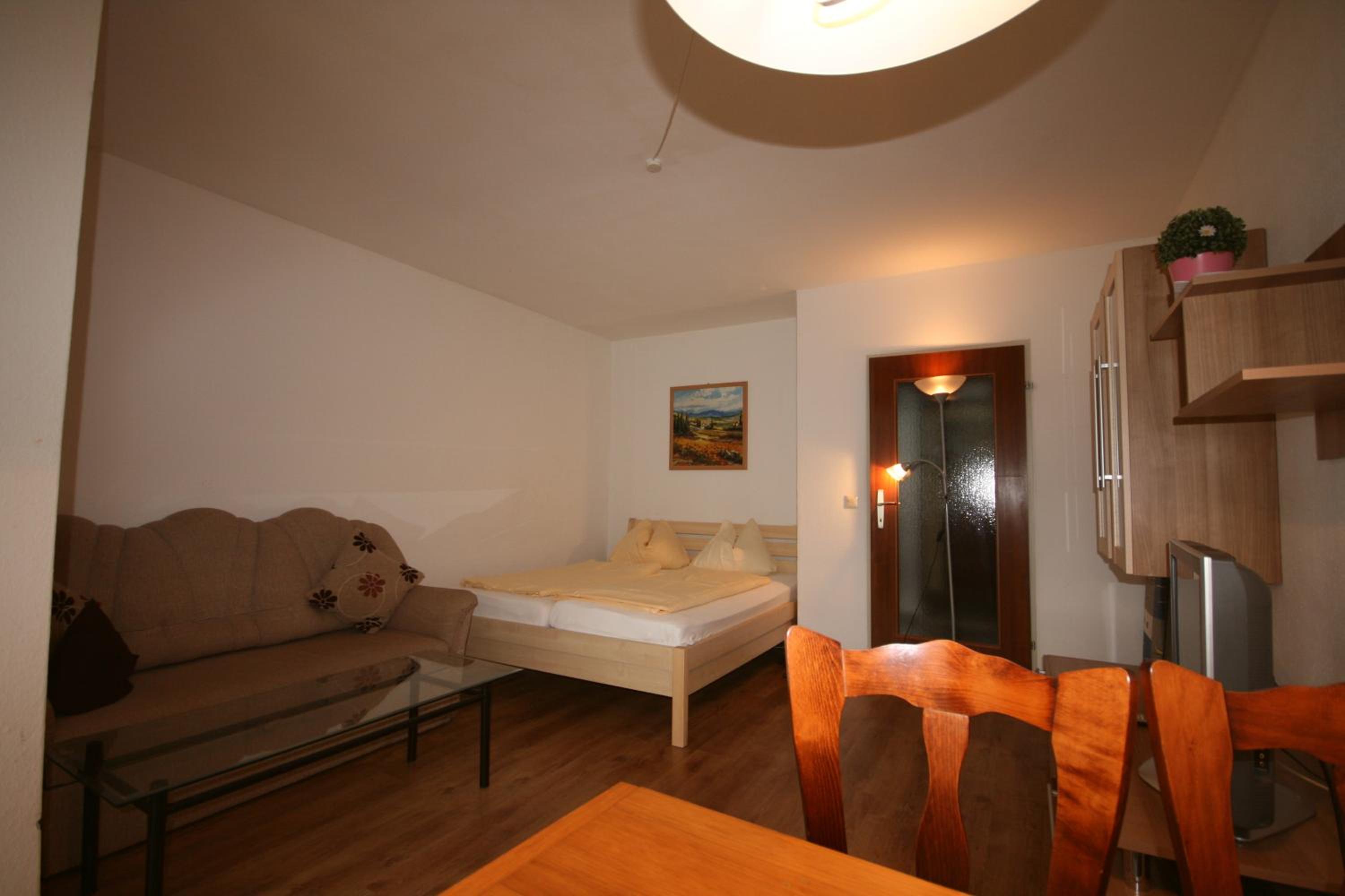 Studio Apartment (2 Adults) - Photo 4